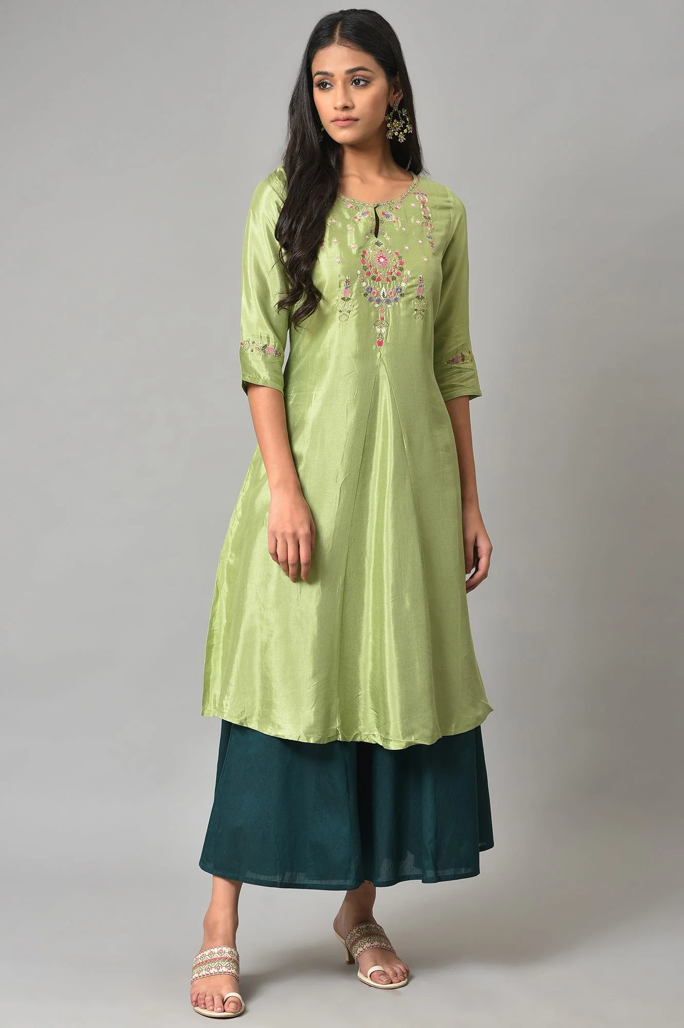Teal Blue Solid Flared Culottes - Image 5