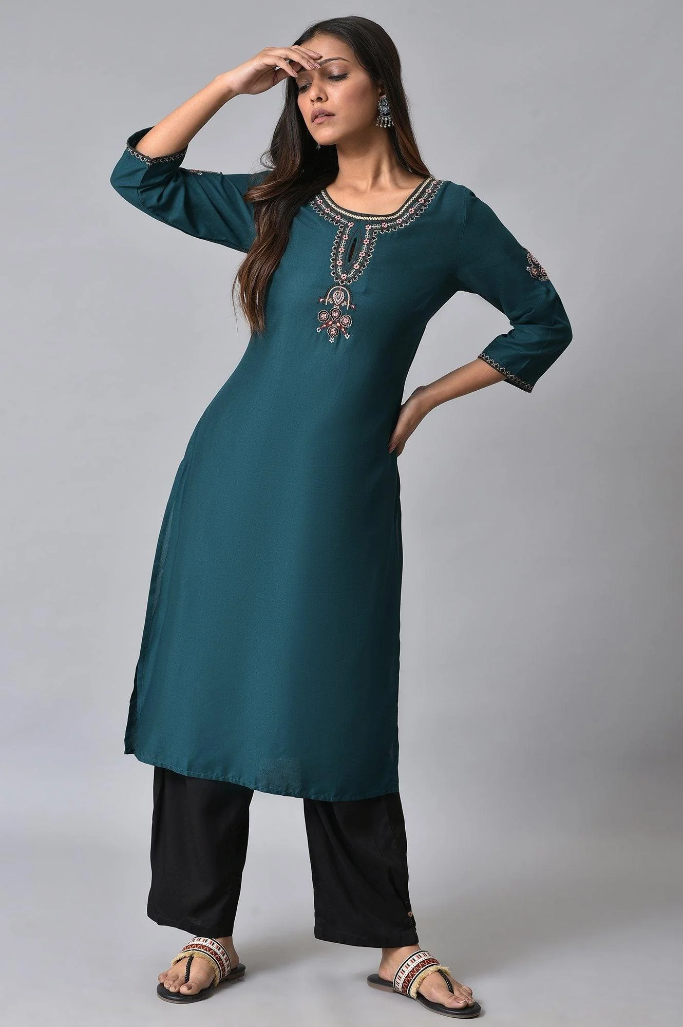 Teal Embroidered Round Neck kurta - Image 9