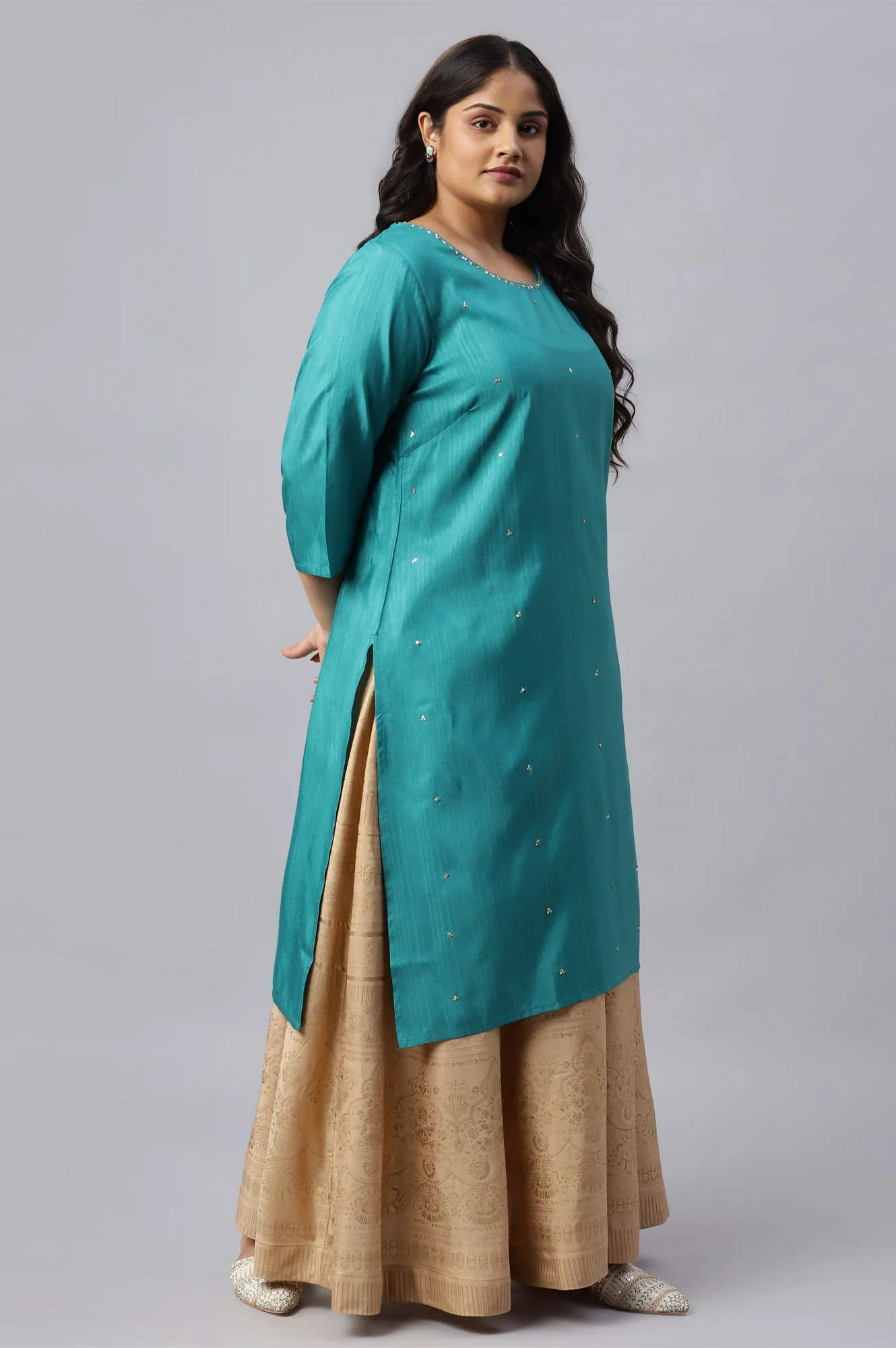 Teal Straight Plus Size kurta With Sequin Highlight - Image 4