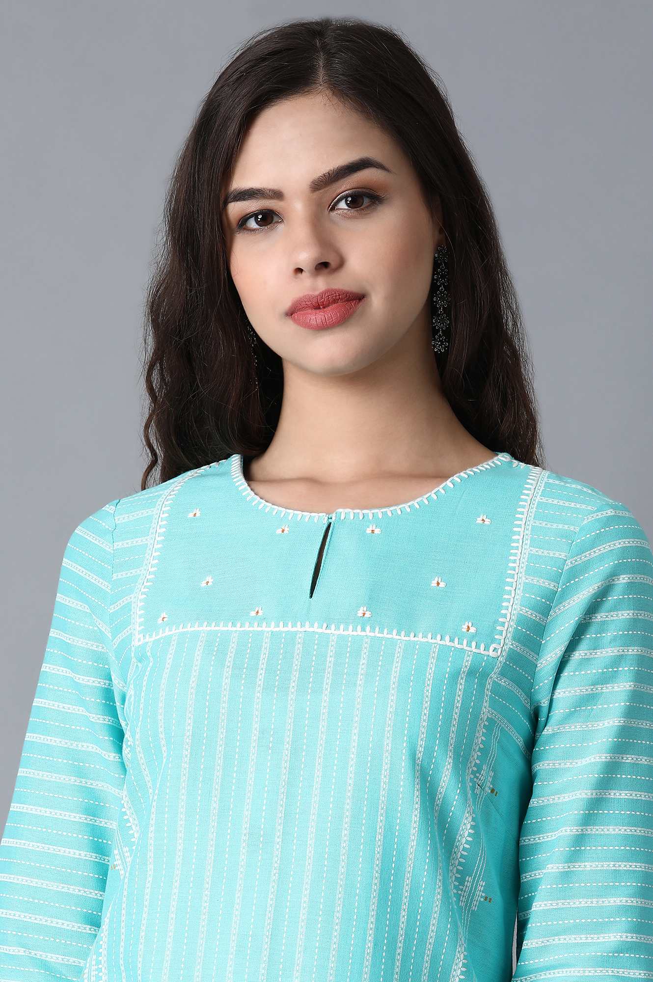 Turquoise Round Neck Printed kurta - Image 5