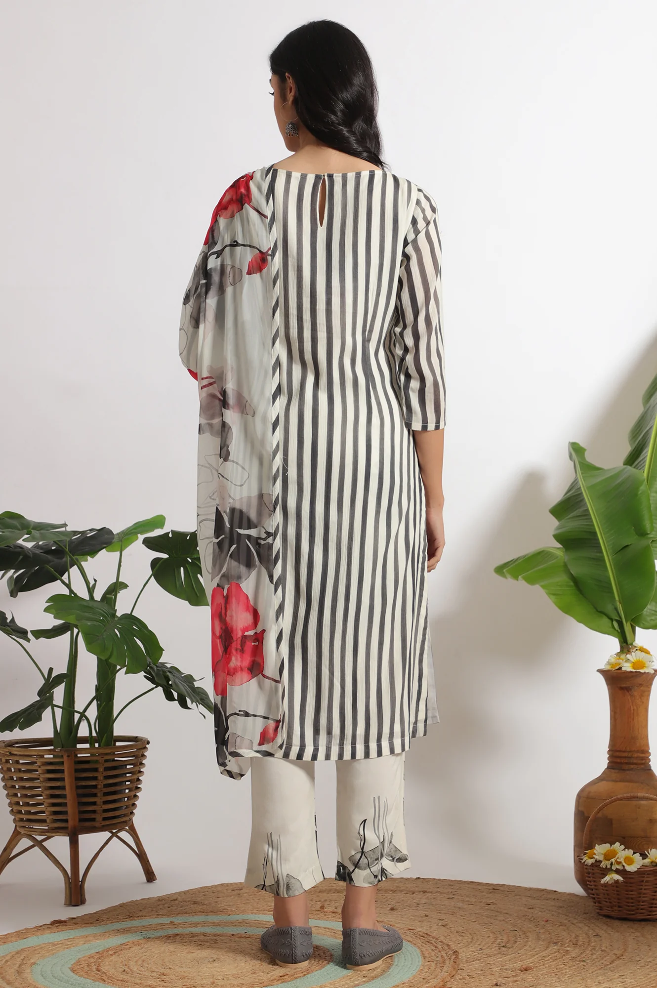 White and Black Embroidered Striped Cotton Crepe Kurta and Straight Pants and Dupatta Set - Image 5
