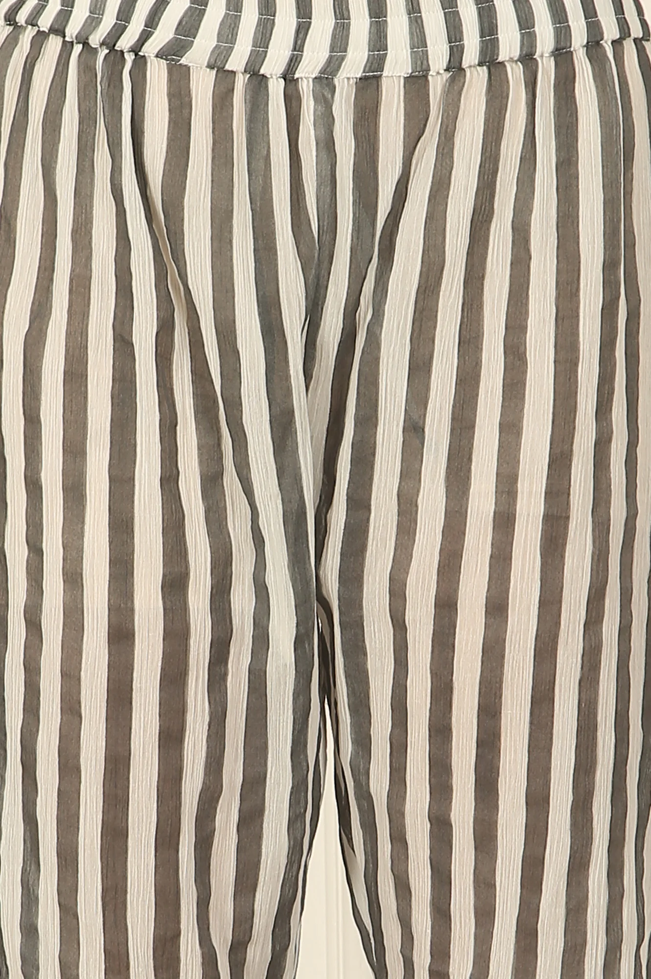 White and Black Floral Printed Kota Flared Kurta and Pants Set - Image 9