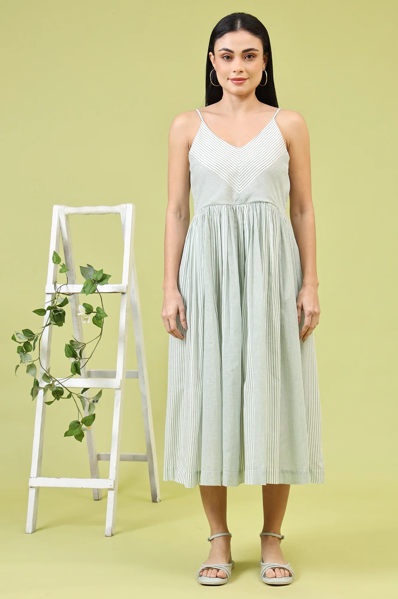White and Green Geometric Printed Flared Spaghetti Dress and Gilet Set - Image 9