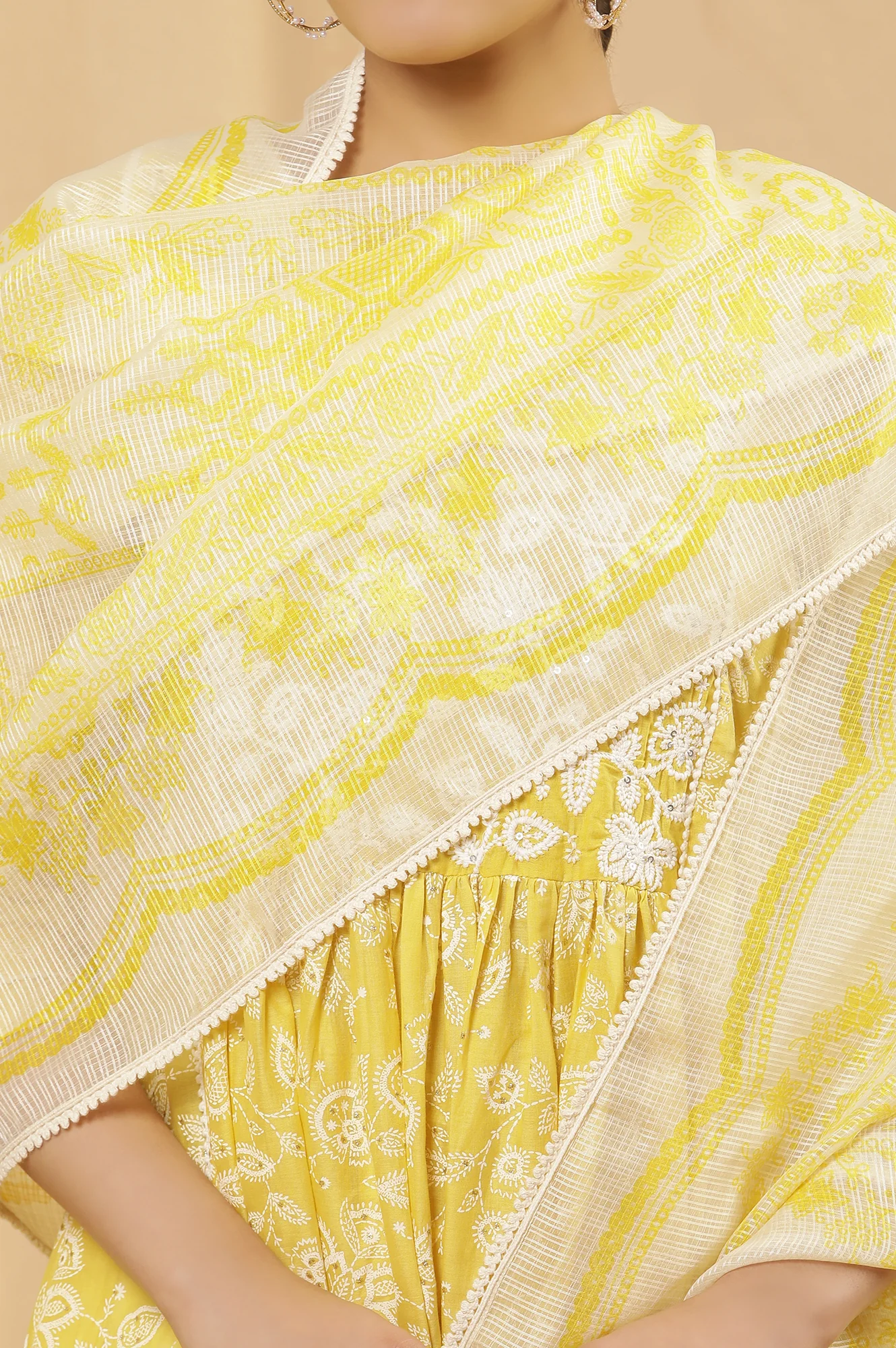 White And Yellow Floral Printed Kota Dupatta - Image 4
