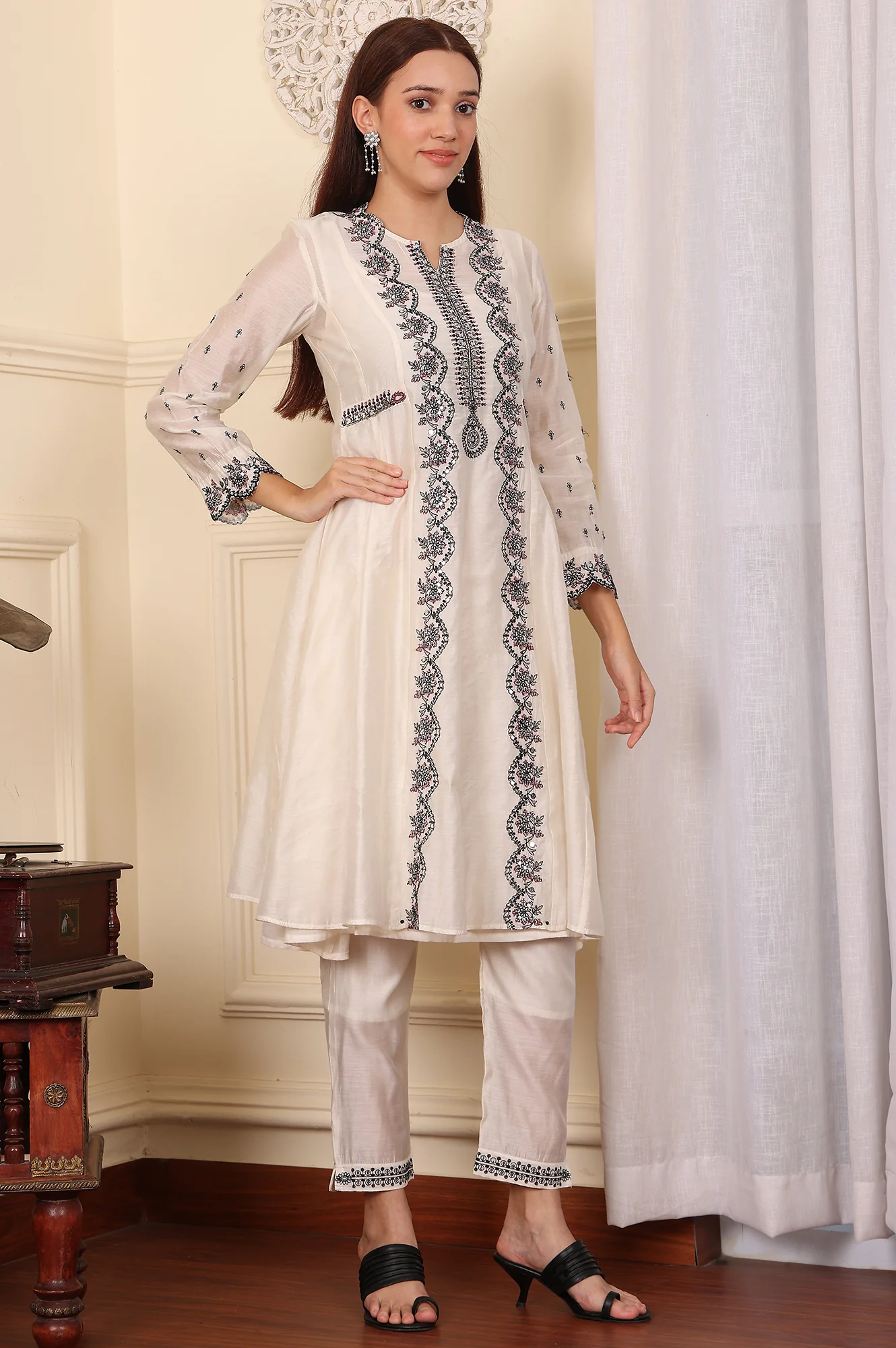 White Chanderi Mock Panelled Embroidered Flared Kurta, Straight Pants And Dupatta Set - Image 4