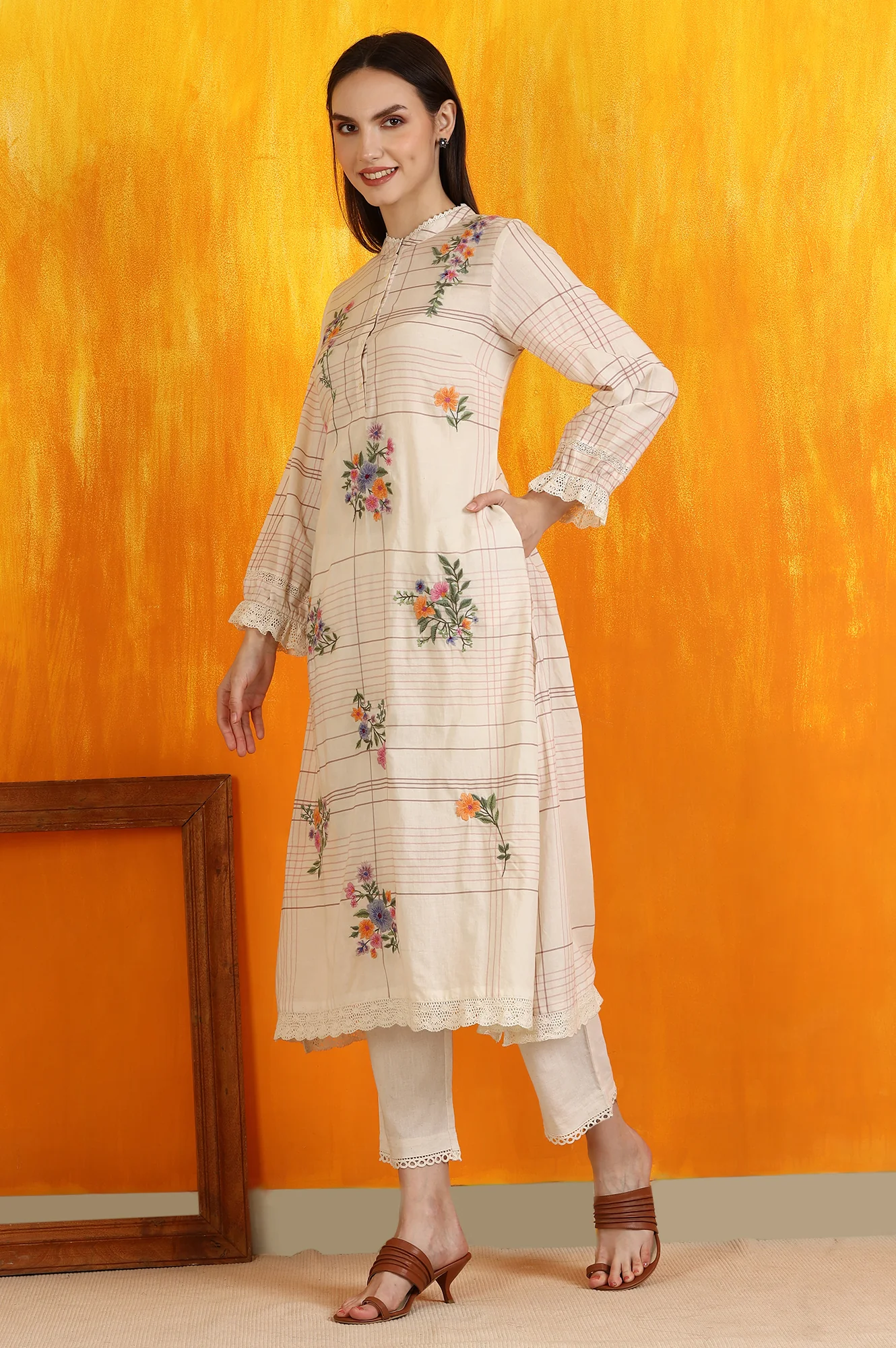 White Checker Floral Embroidered Pure Cotton A-line Kurta - Image 4