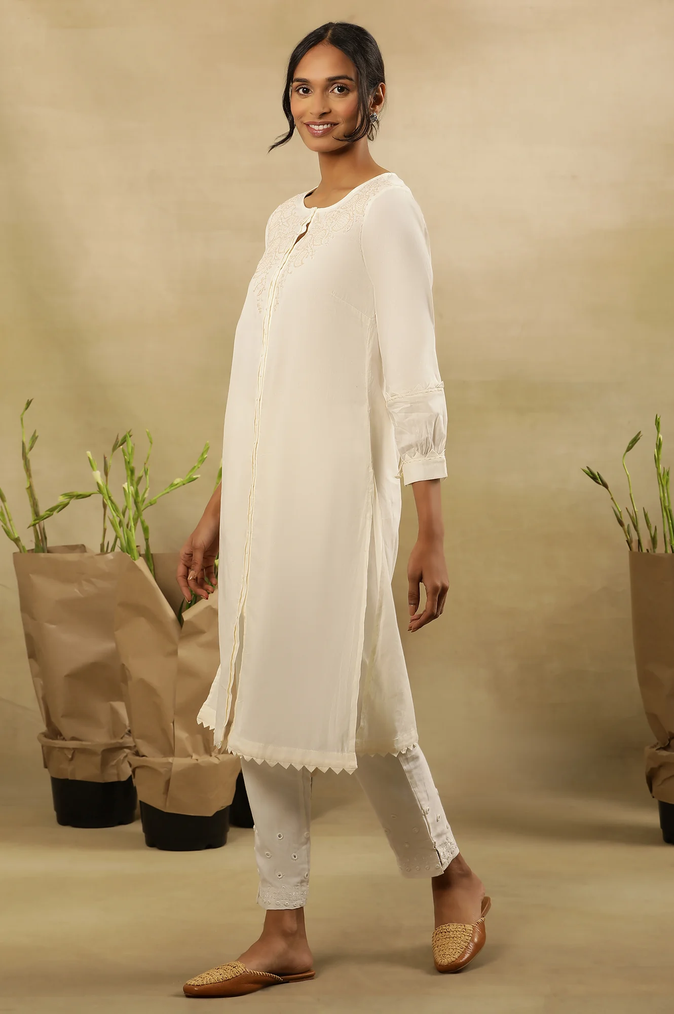 White Chikankari Cotton Kurta - Image 3