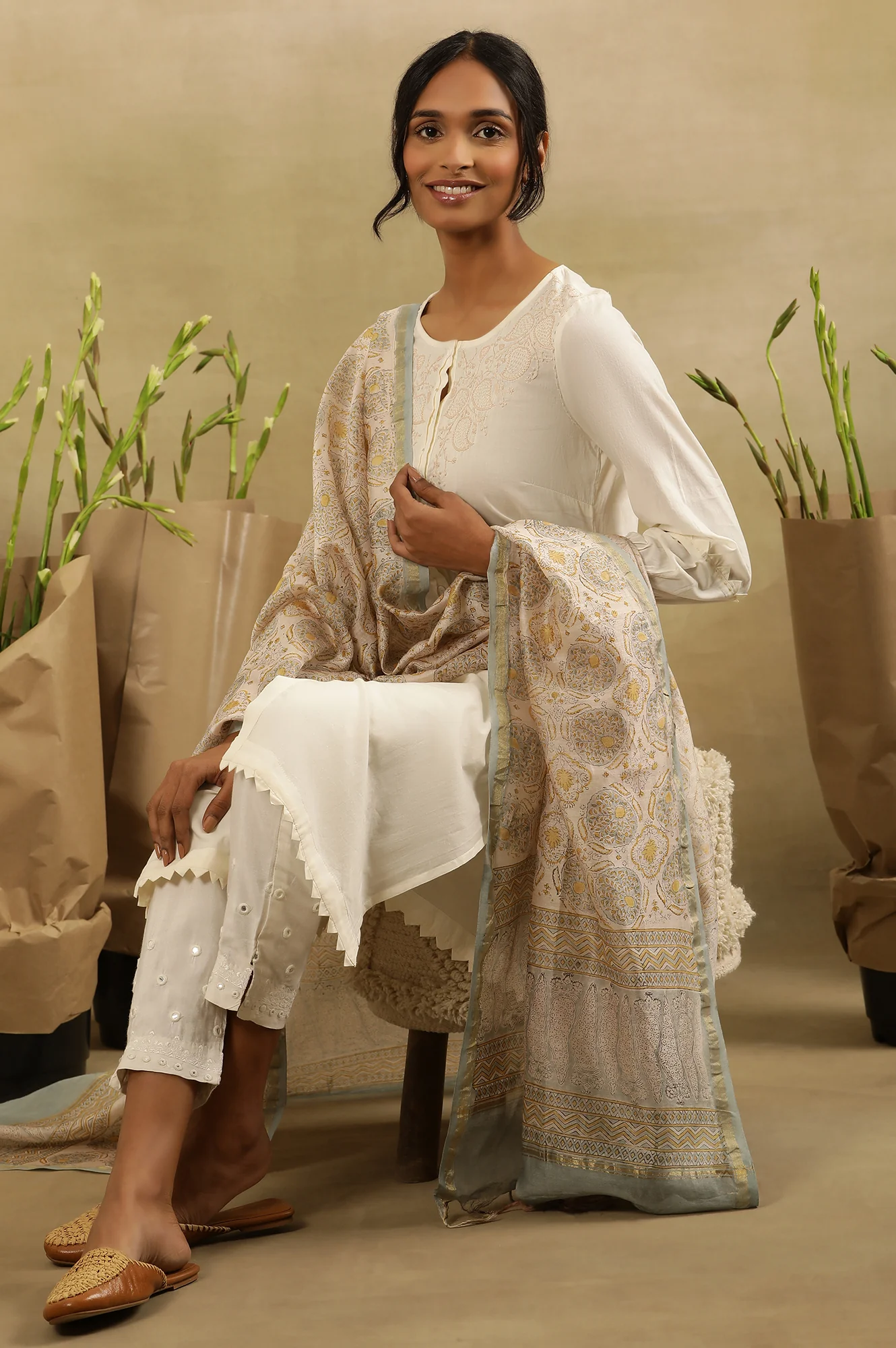 White Chikankari Cotton Kurta - Image 6