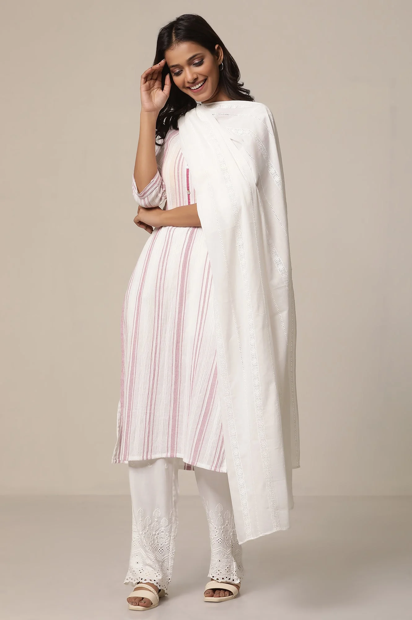 White Cotton Schiffli Floral Dupatta - Image 3