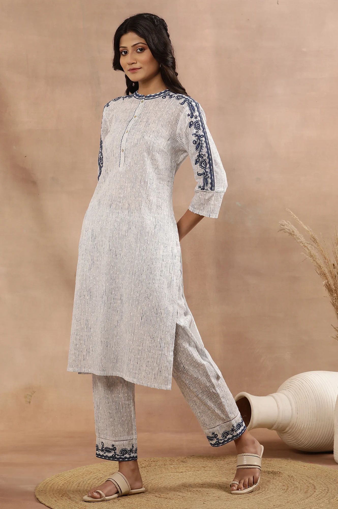 White Cotton Stripe Printed Kurta with Thread Embroidery - Image 3