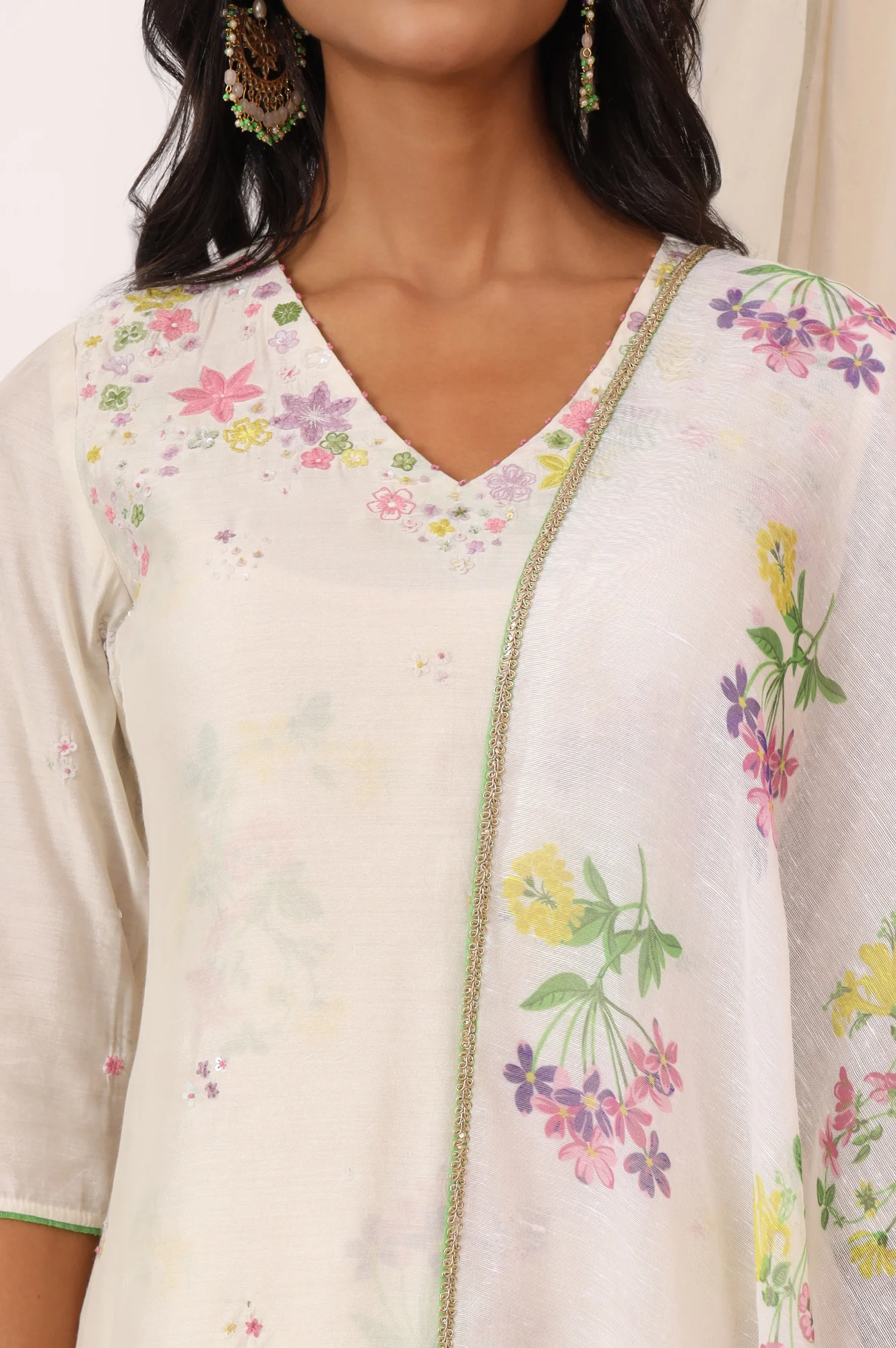 White Embroidered Chanderi A-line Kurta, Pants and Dupatta Set - Image 3