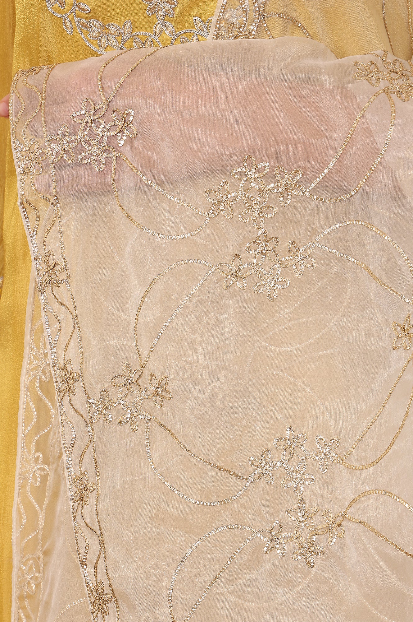 White Embroidered Gota Work Rectangular Organza Dupatta - Image 4