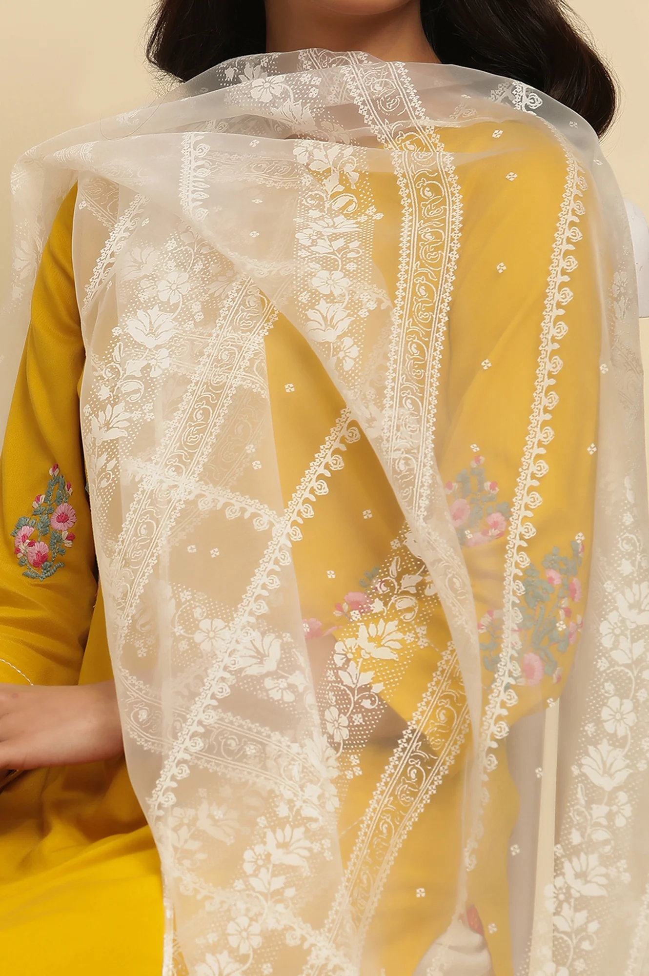 White Floral Brasso Printed Rectangular Dupatta - Image 4