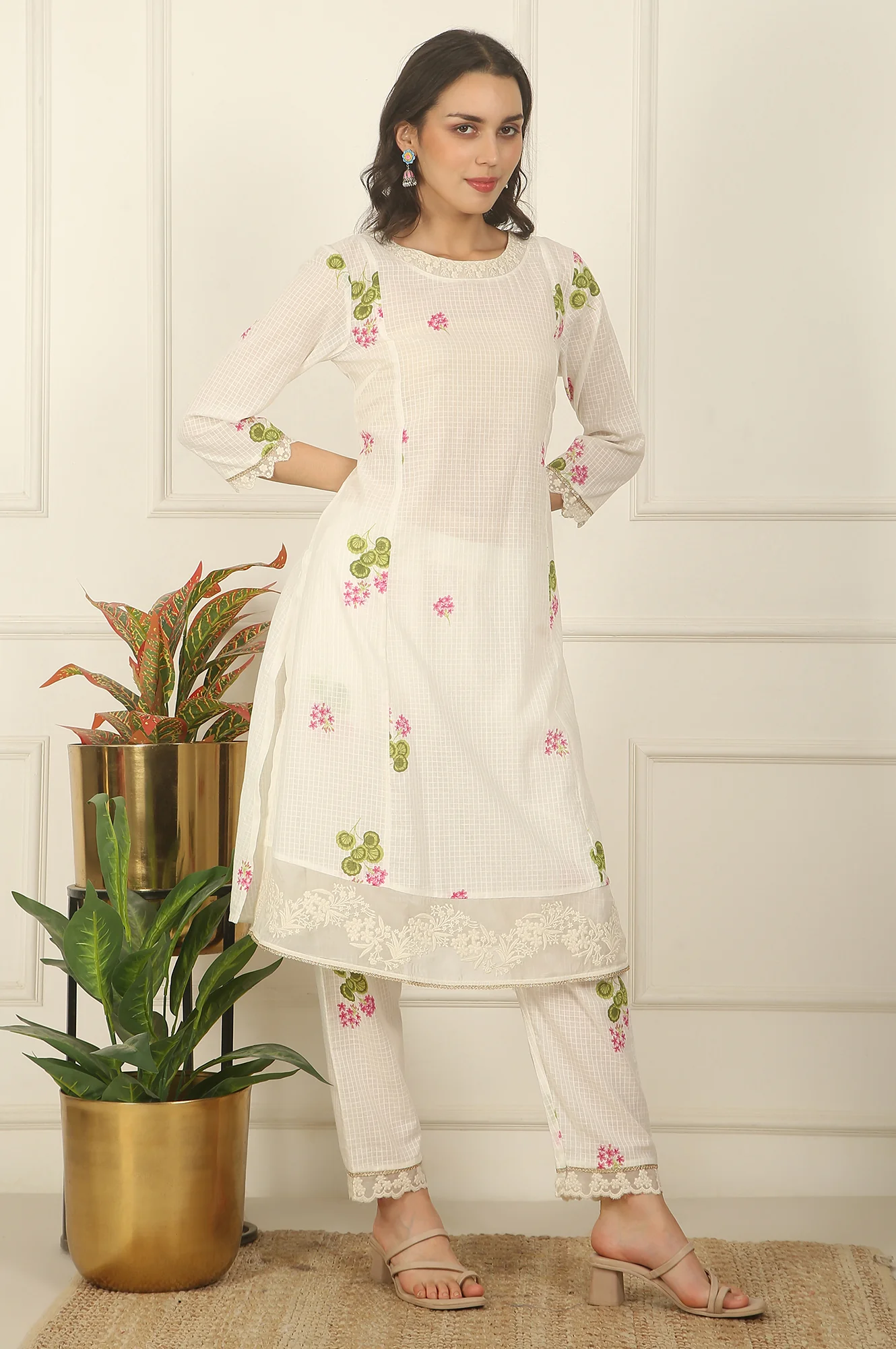 White Floral Printed Checker Cotton A-line Kurta, Pants and Dupatta Set - Image 6