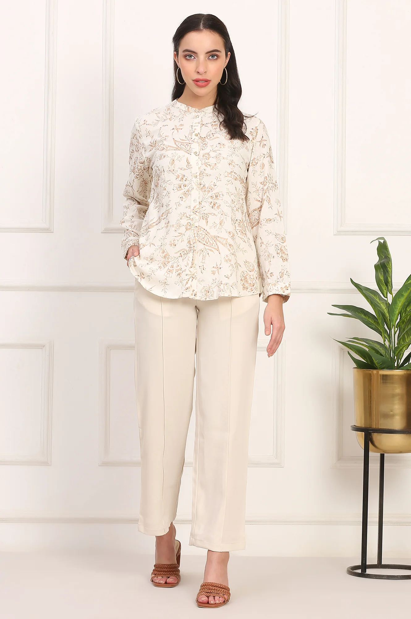 White Floral Printed Dobby Mandarin Collar Top - Image 2