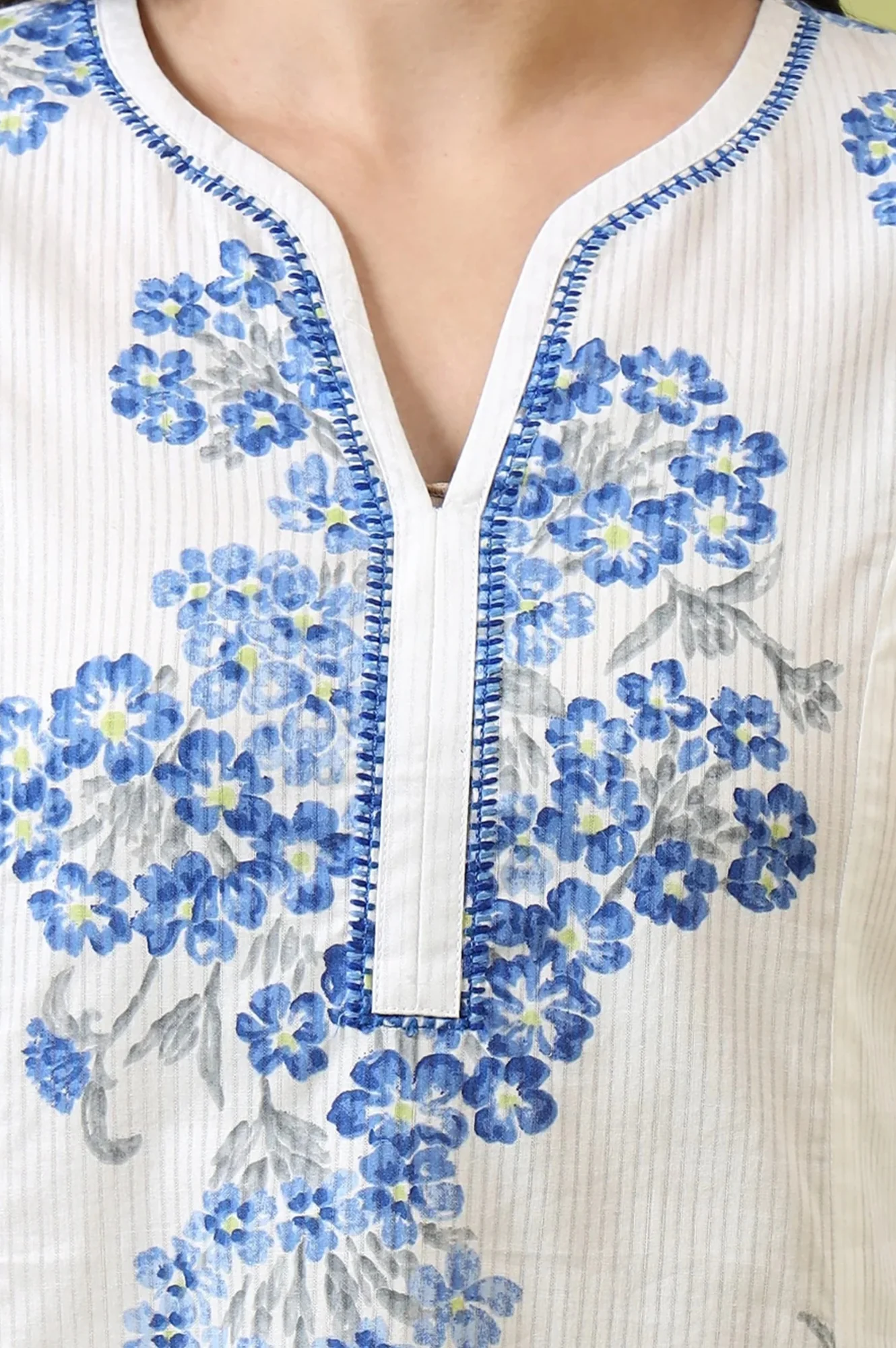 White Floral Printed Pure Cotton Flared Kurta and Pants Co-ord Set - Image 3