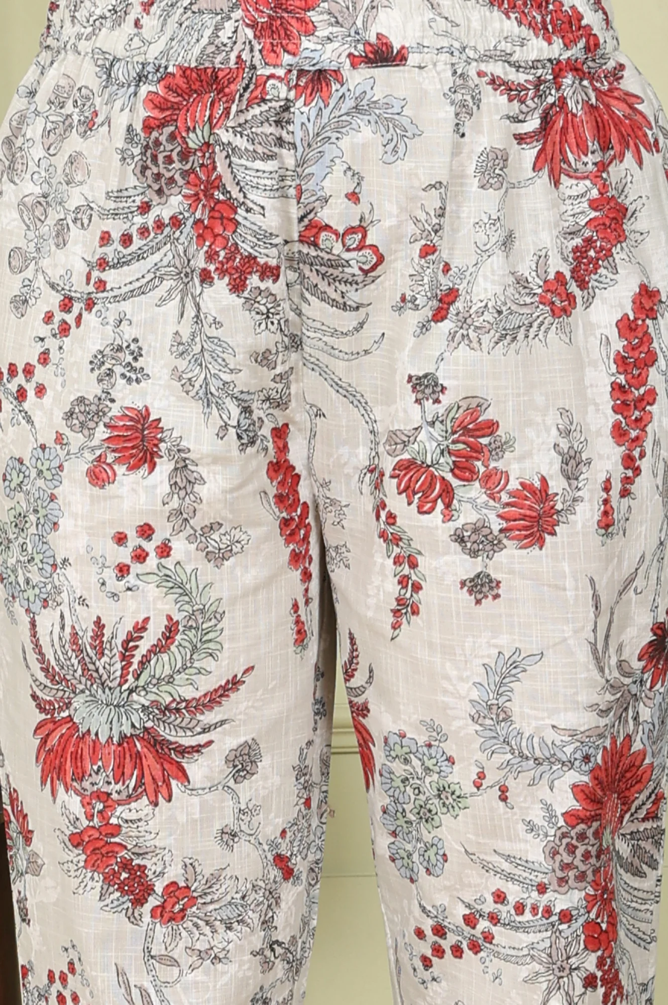 White Floral Printed Pure Cotton Straight Kurta And Pants Set - Image 8