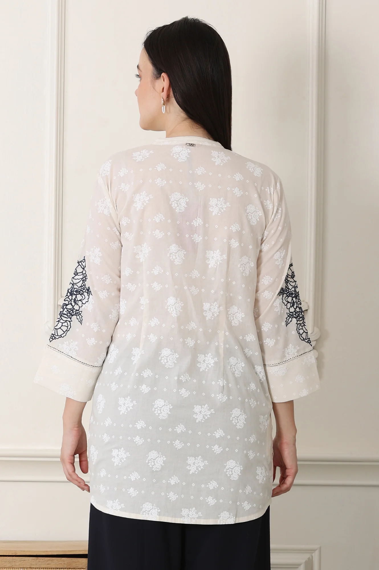 White Floral Printed Pure Cotton Top With Embroidered Sleeves - Image 5