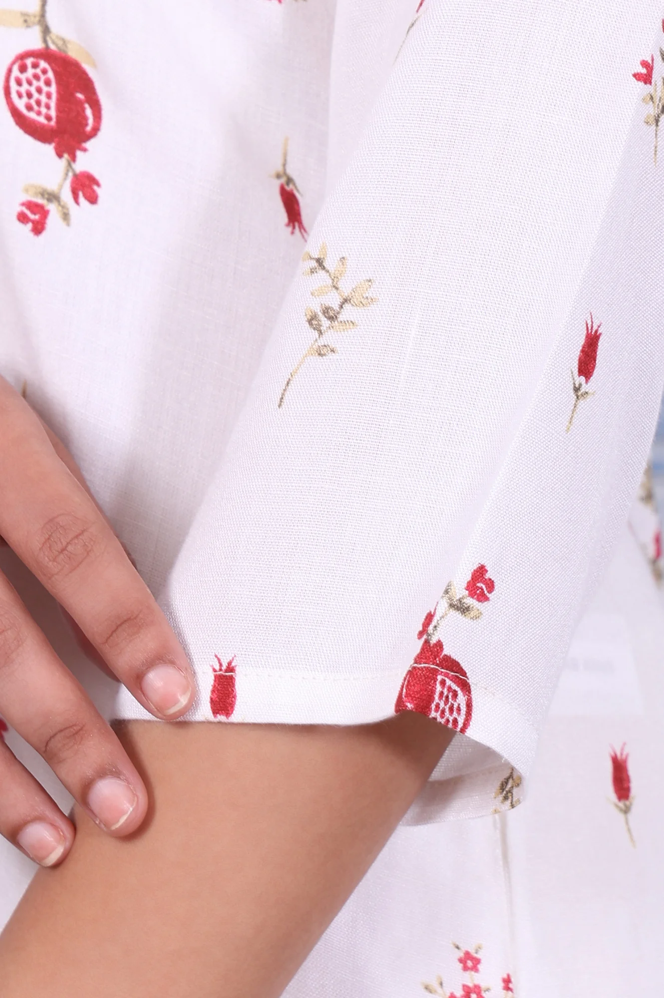 White Floral Printed Rayon Flax Straight Kurta with Lace - Image 7