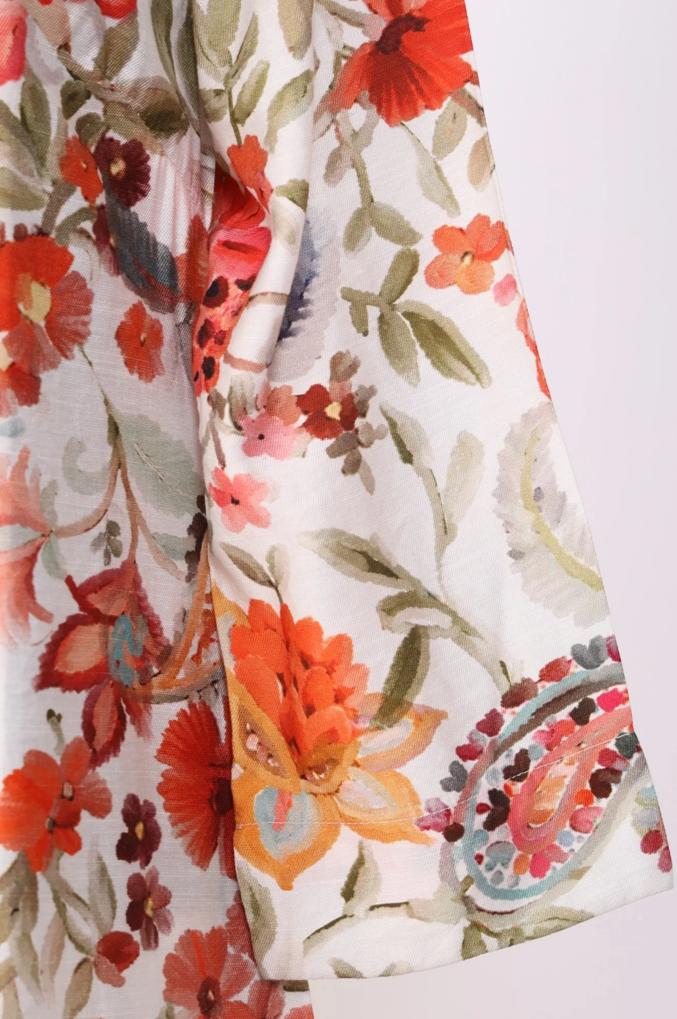 White Floral Printed Straight Kurta with Pant Co-ord Set - Image 8