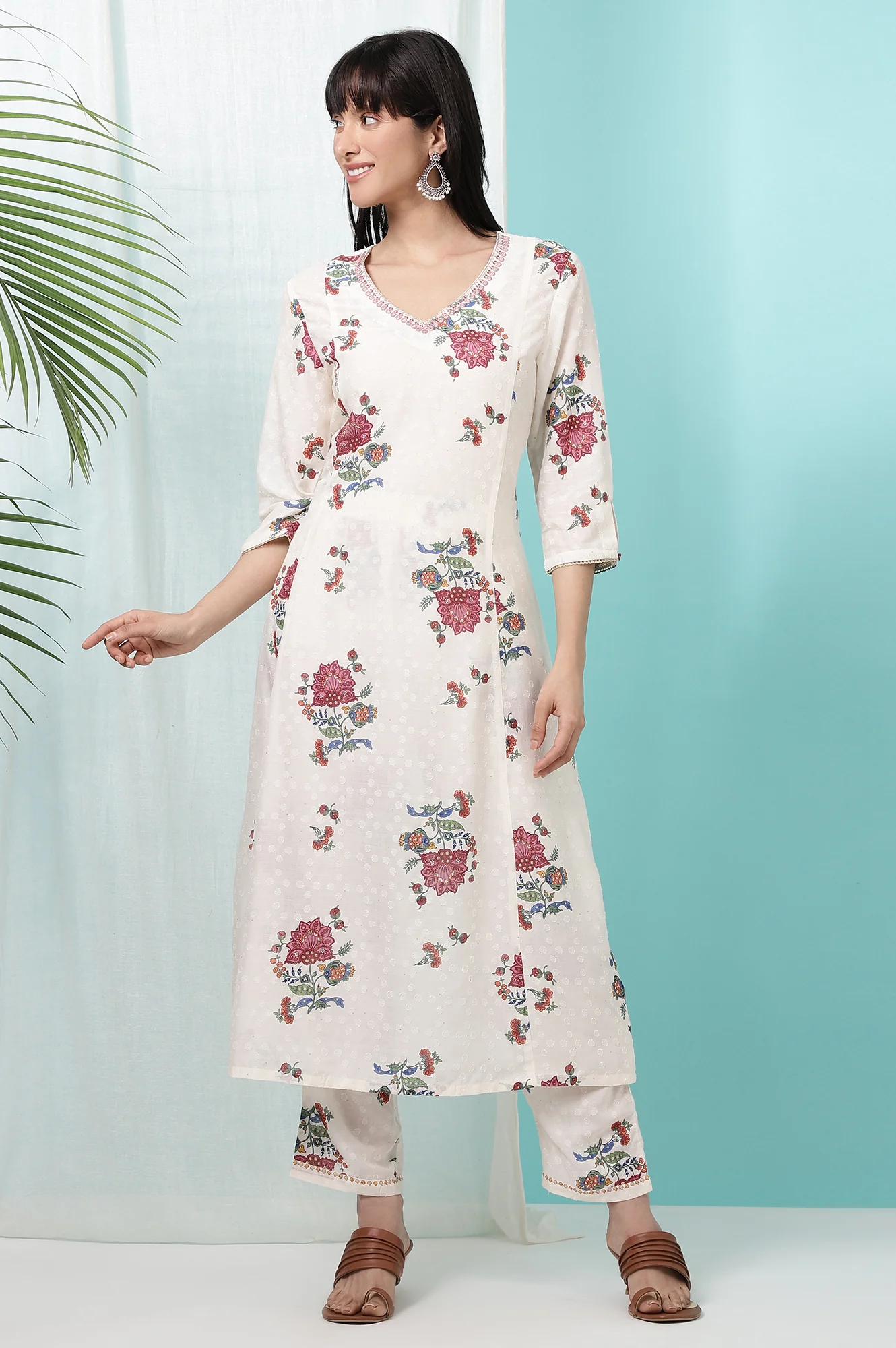 White Floral Printed Textured Dobby Flared Kurta - Image 2