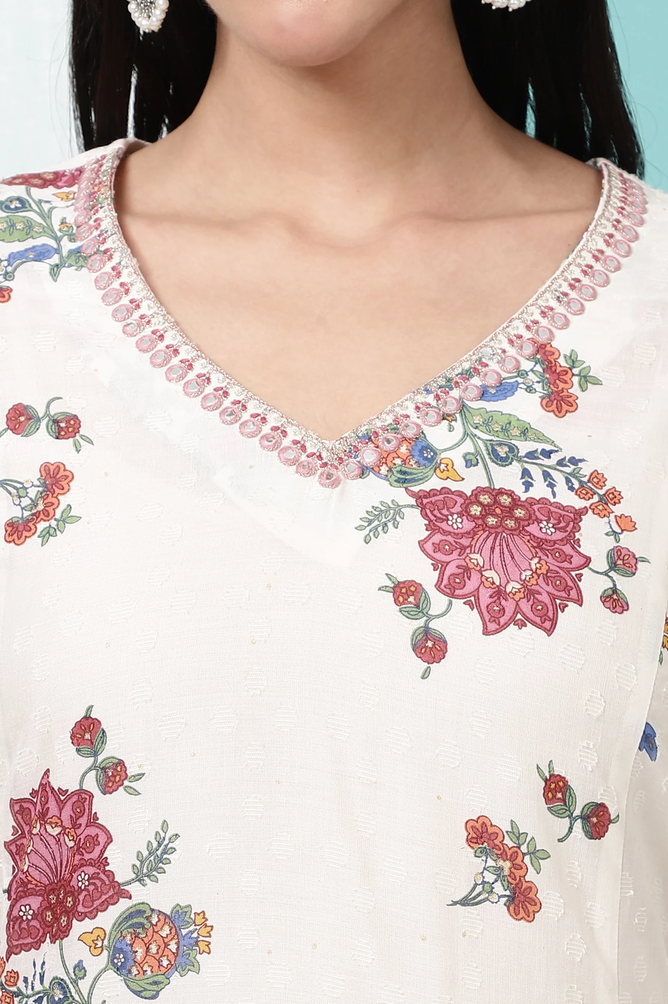 White Floral Printed Textured Dobby Flared Kurta - Image 4