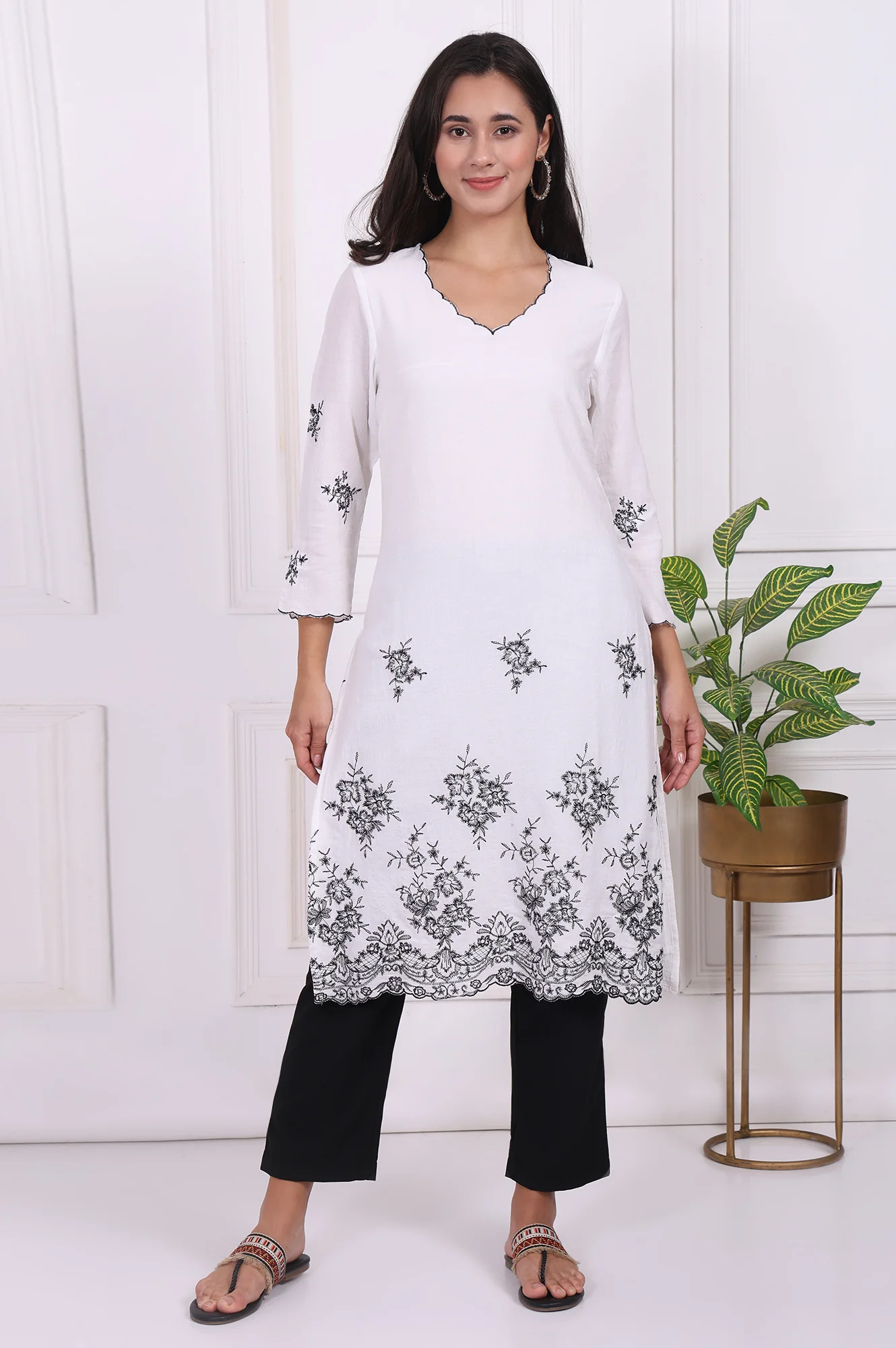 White Floral Printed Thread Embroidered Rayon Straight Kurta - Image 2
