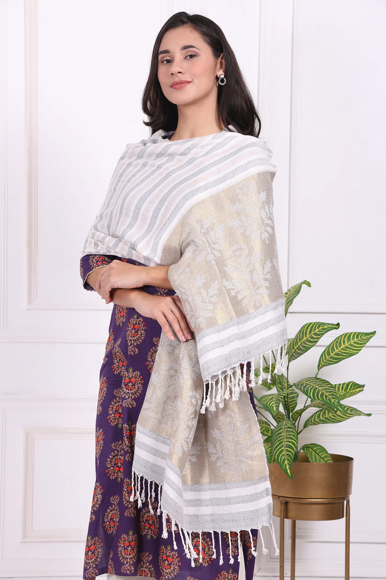White Fringes Blend Shawls - Image 4