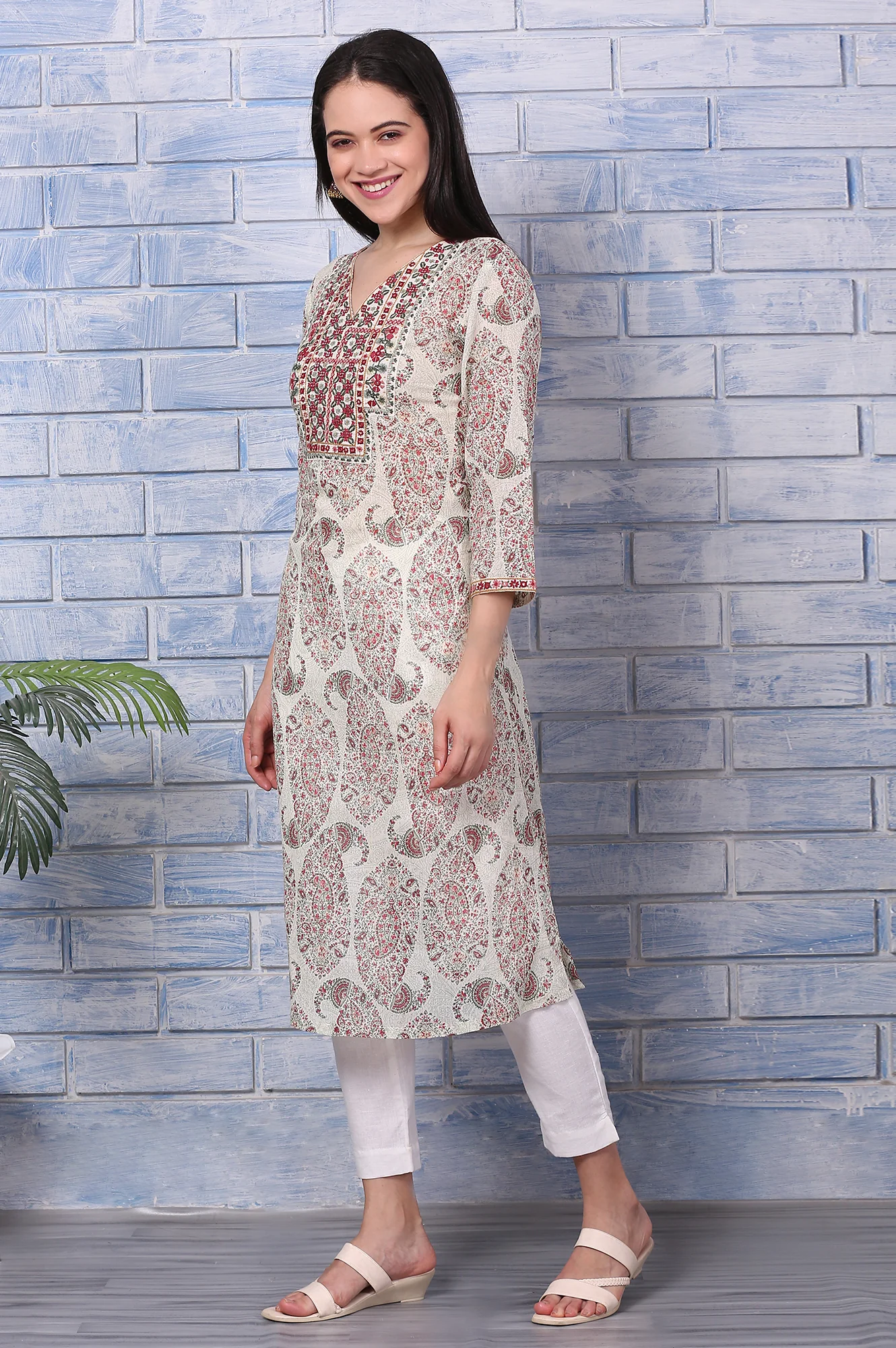 White Paisley Printed Pure Cotton Straight Kurta with Embroidered Yoke - Image 4
