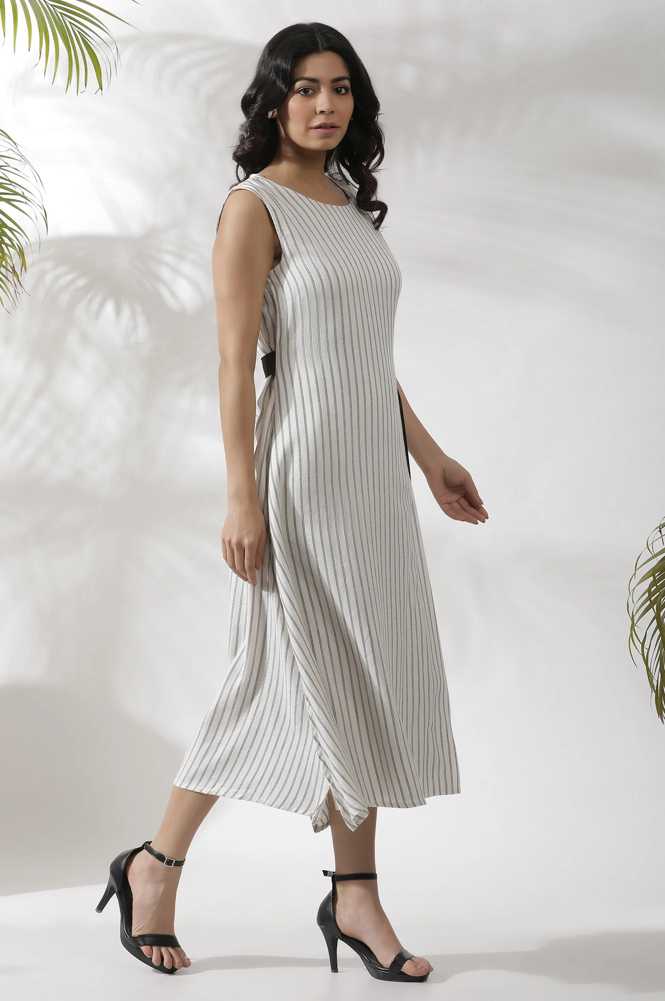 White Sleeveless Long Stripe Printed Cotton Dress - Image 5