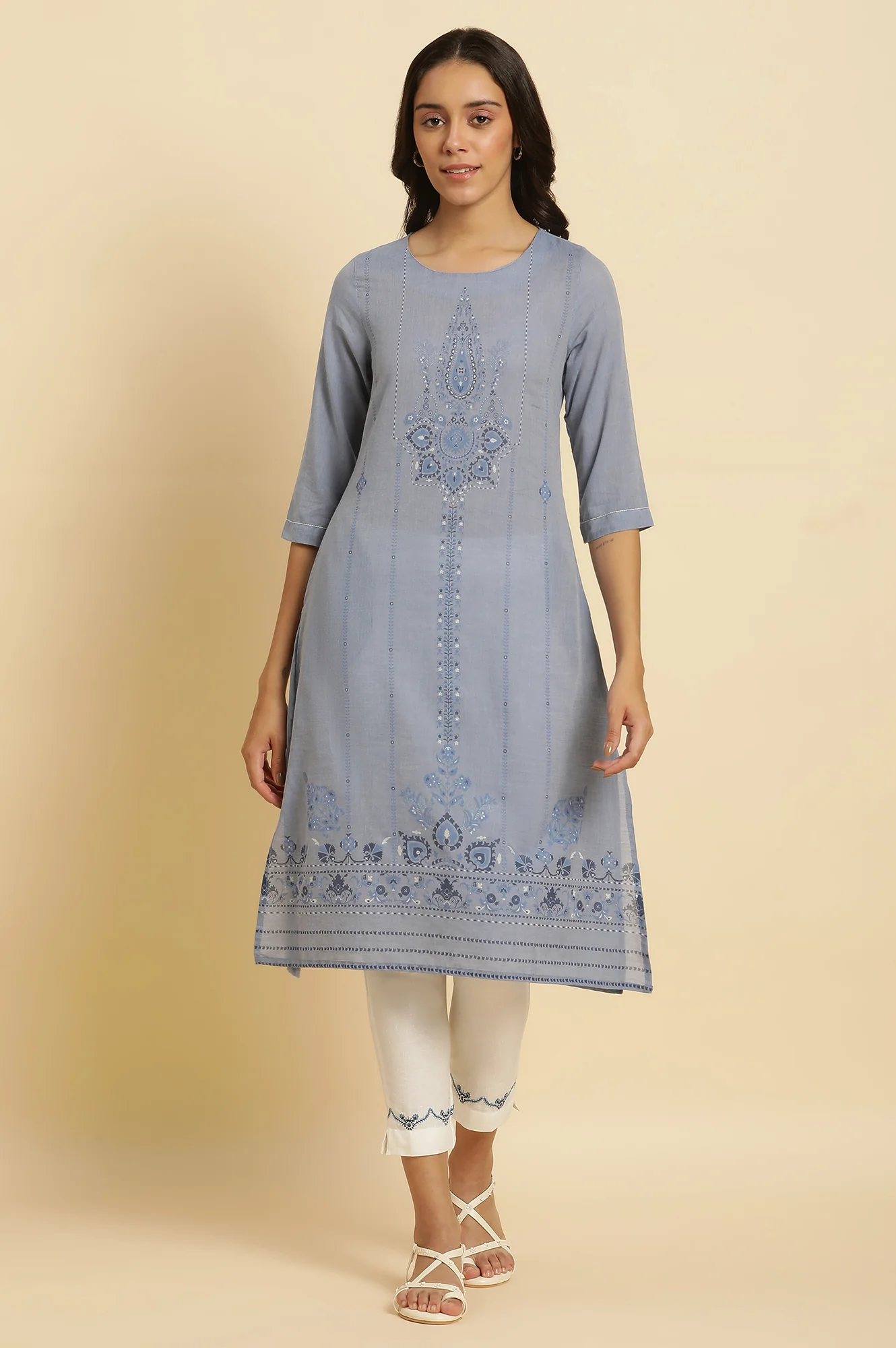 White Solid Embroidered Slim Cotton Pants - Image 5