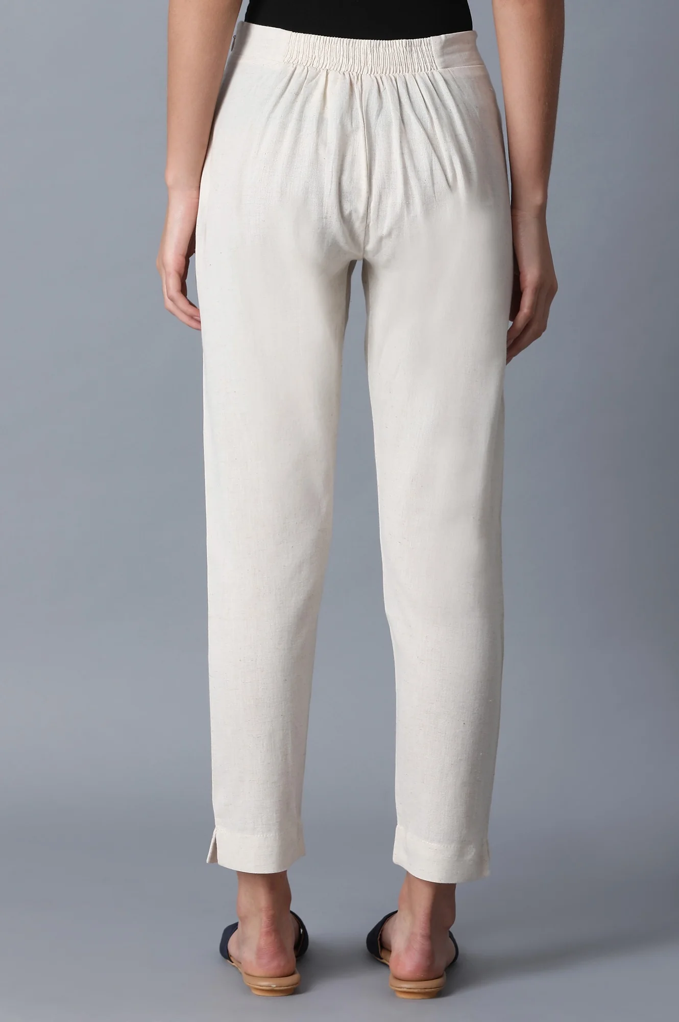 White Solid Mid-Rise Cotton Flax Slim Pants - Image 3