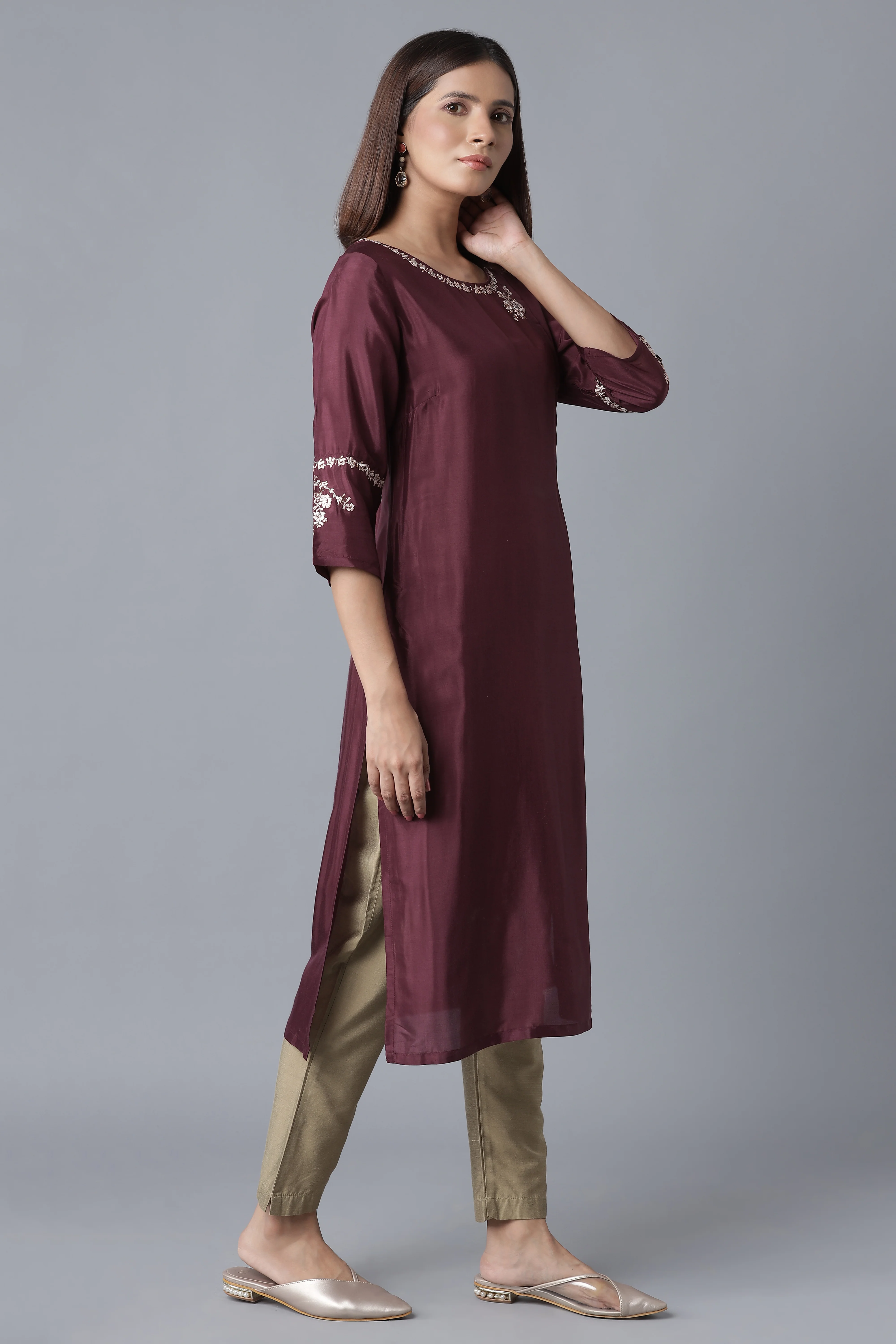 Wine Embroidered kurta - Image 4