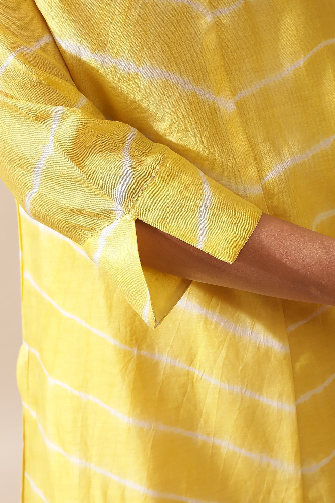 Yellow Cotton Silk Lehariya Kurta With Mukaish Embroidery - Image 7