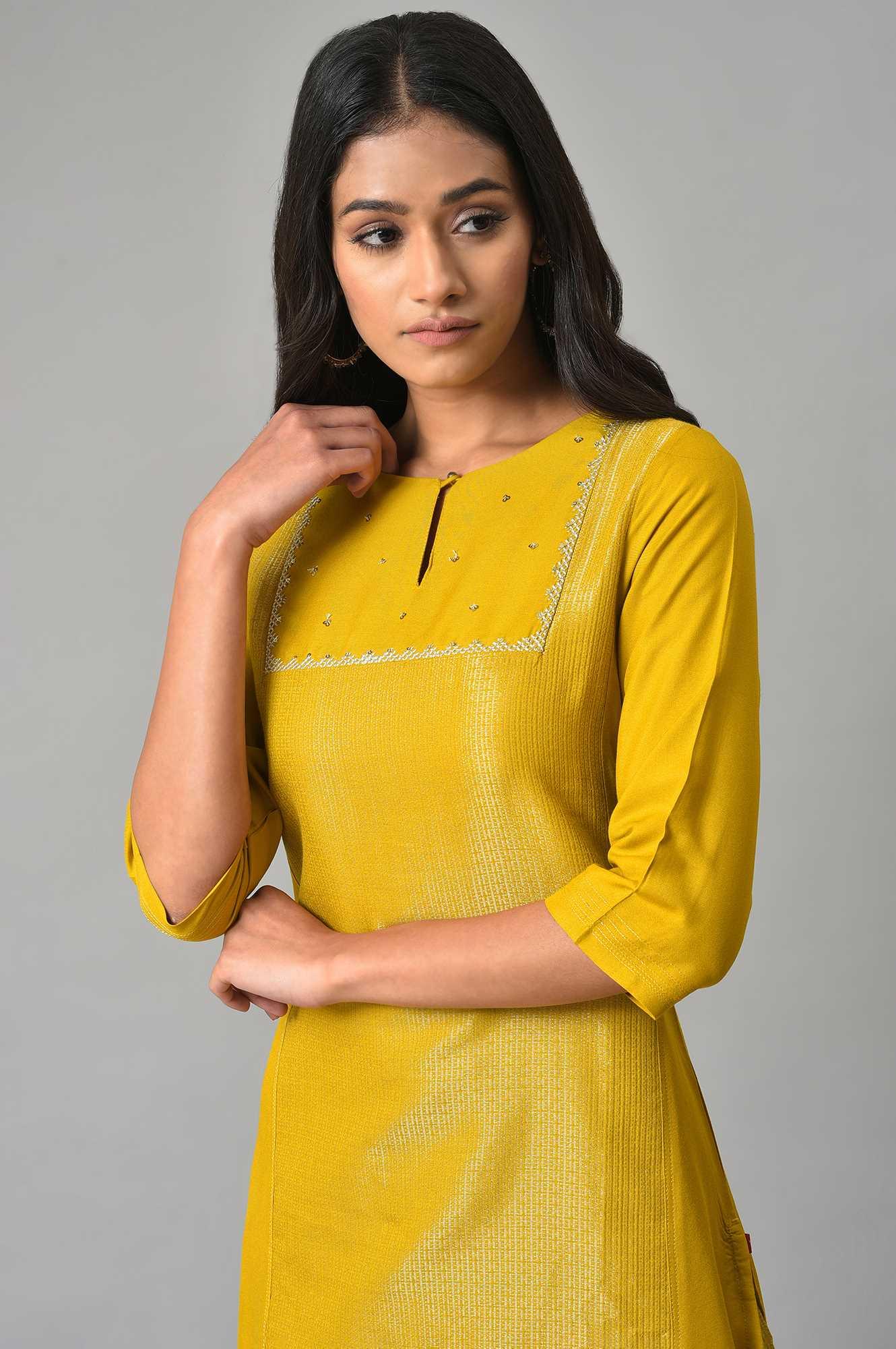 Yellow Dobby Festive kurta - Image 5