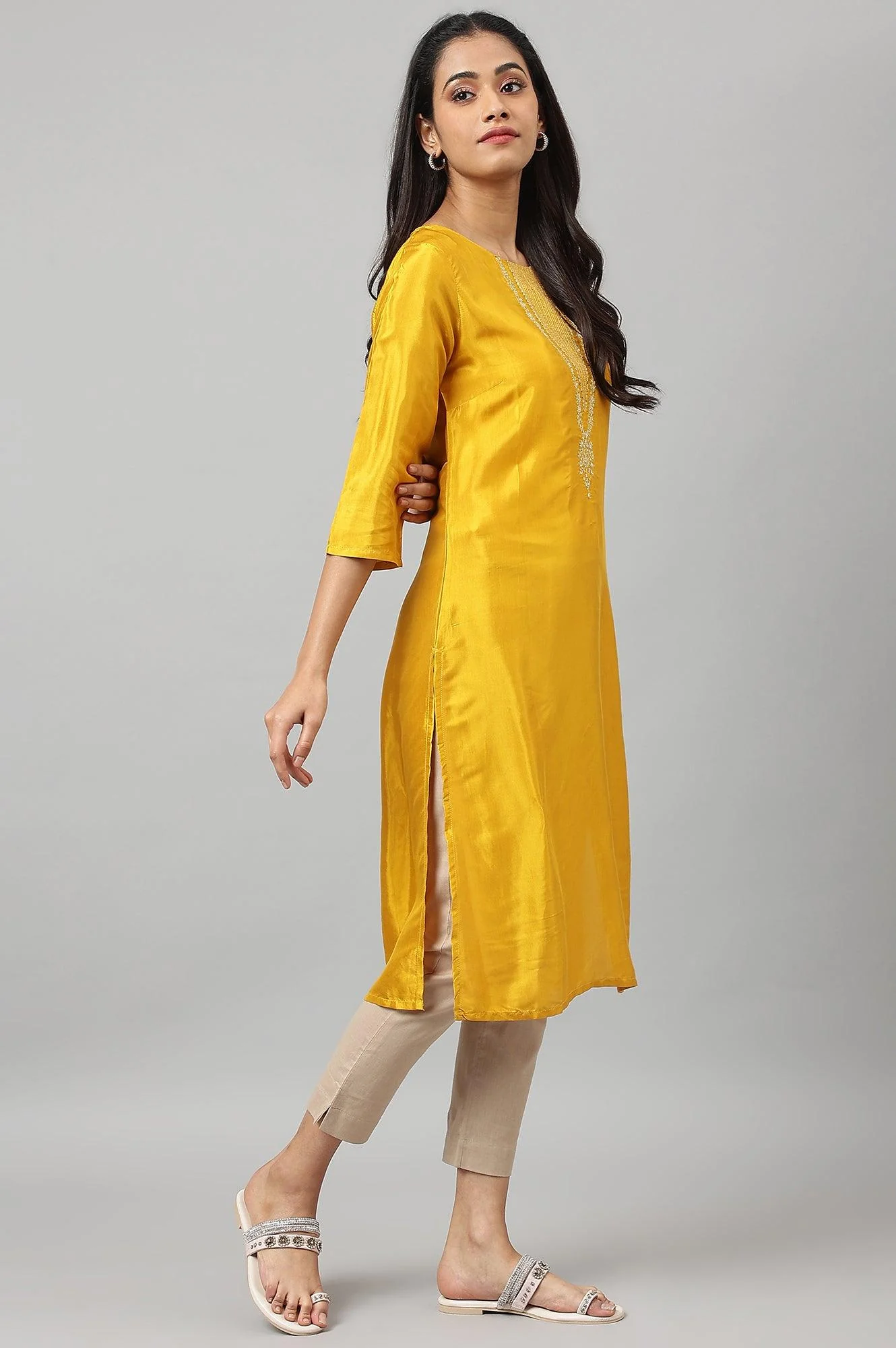 Yellow Embroidered Festive kurta - Image 6