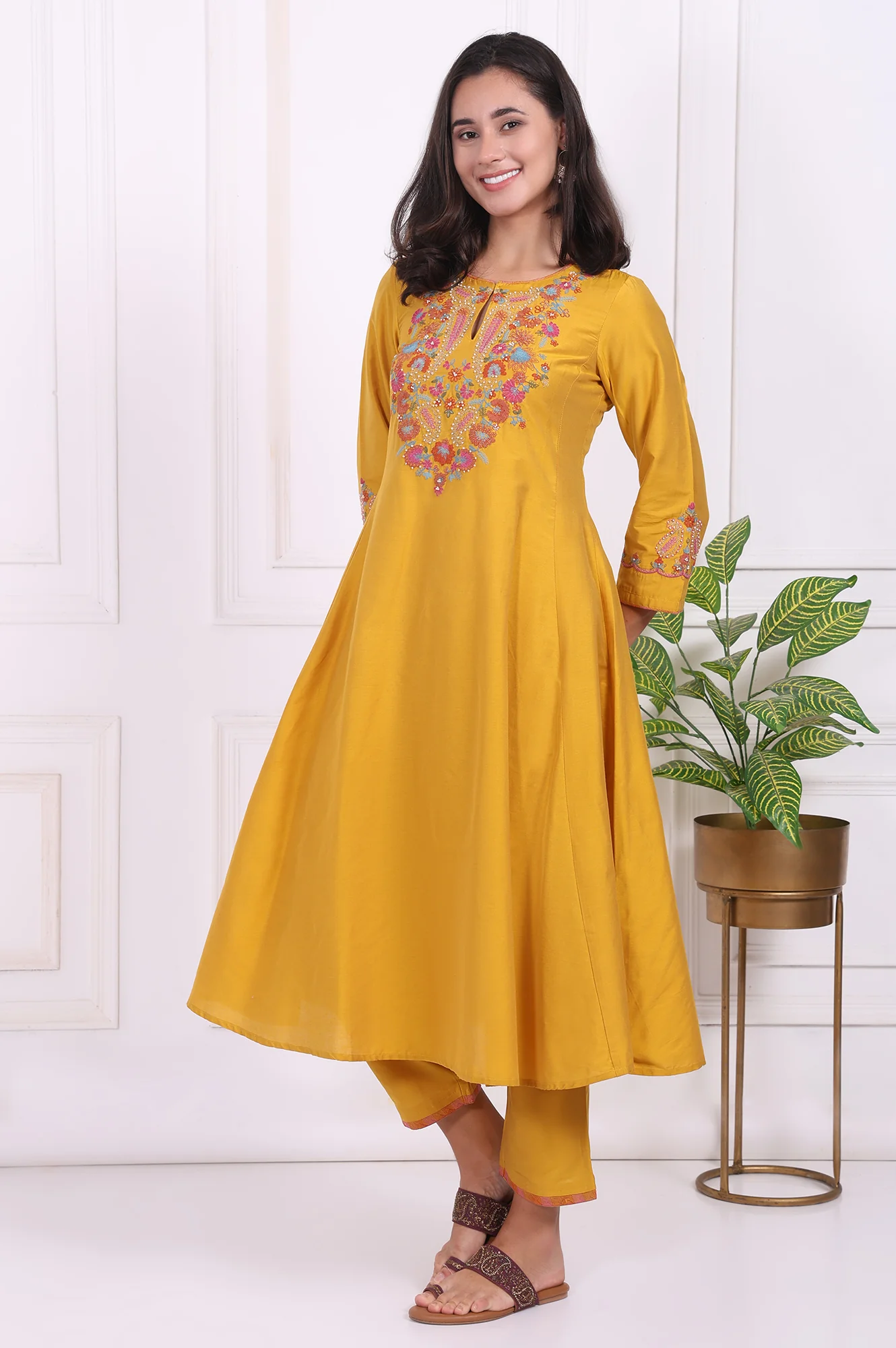 Yellow Embroidered Straight Kurta and Pants Co-ord Set - Image 4