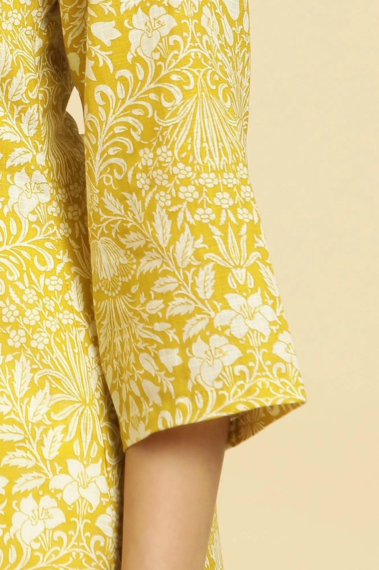 Yellow Floral Printed Cotton Kurta - Image 7