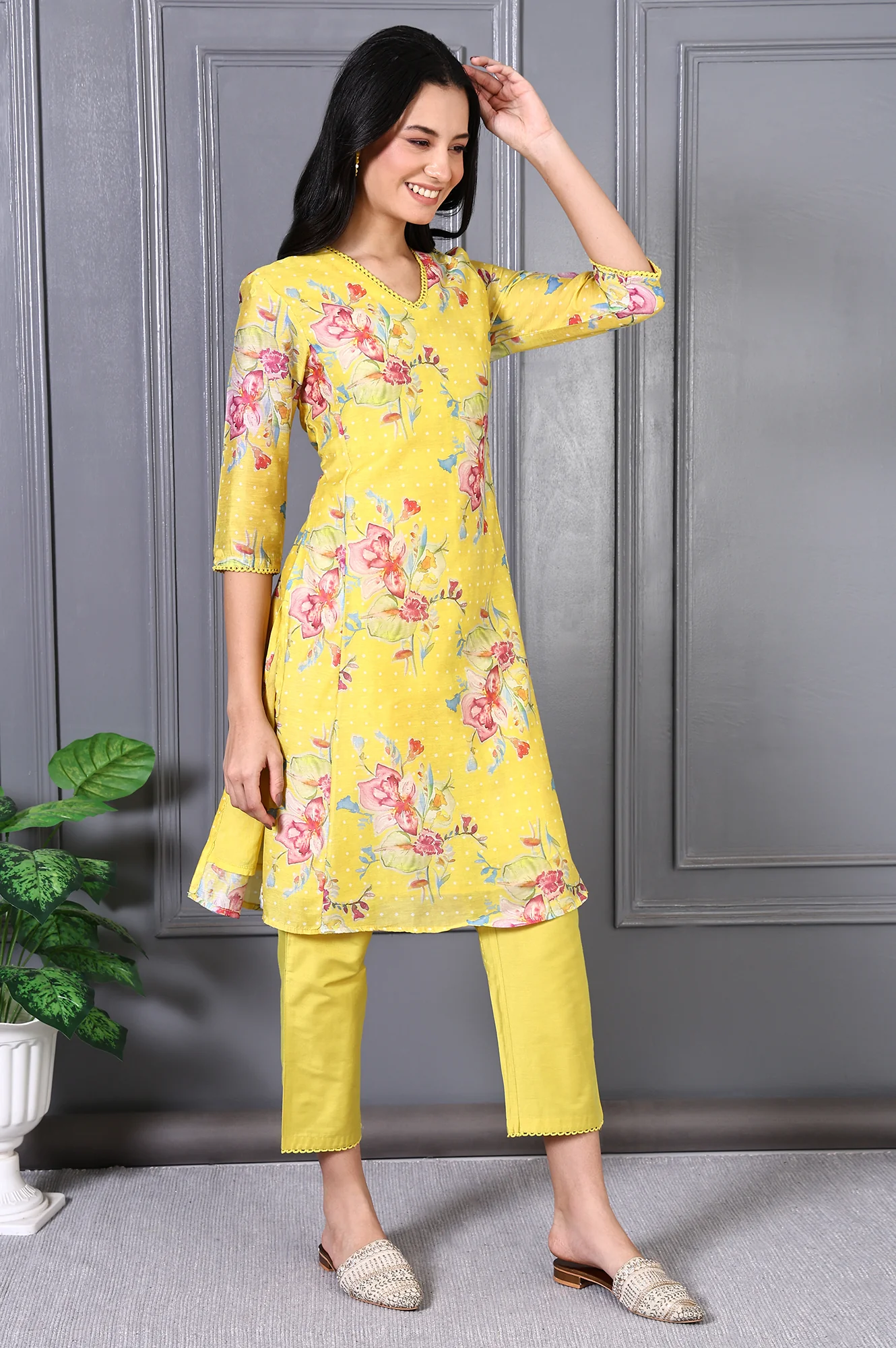 Yellow Floral Printed Lace Chanderi Flared Kurta - Image 6