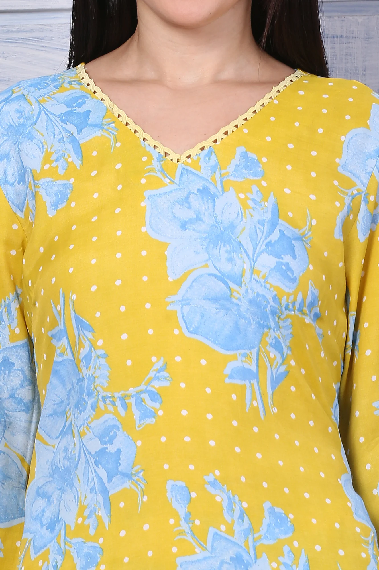 Yellow Floral Printed Lace Straight Kurta and Pants Co-ord Set - Image 3