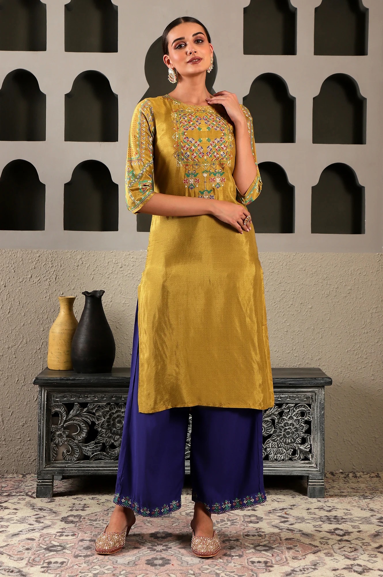 Yellow Geometric Printed Shantung Straight Kurta with Embroidered Yoke - Image 2