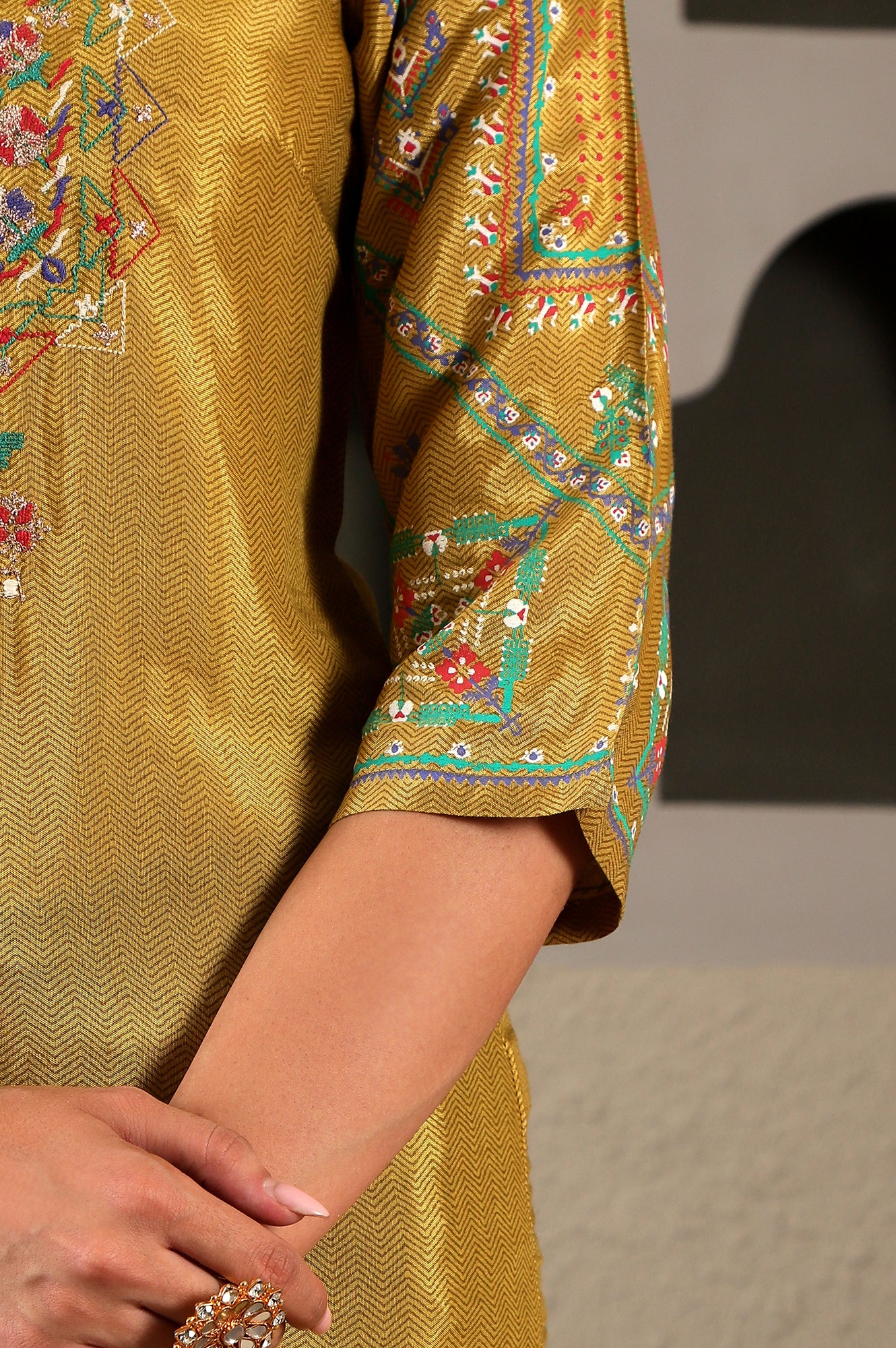 Yellow Geometric Printed Shantung Straight Kurta with Embroidered Yoke - Image 7