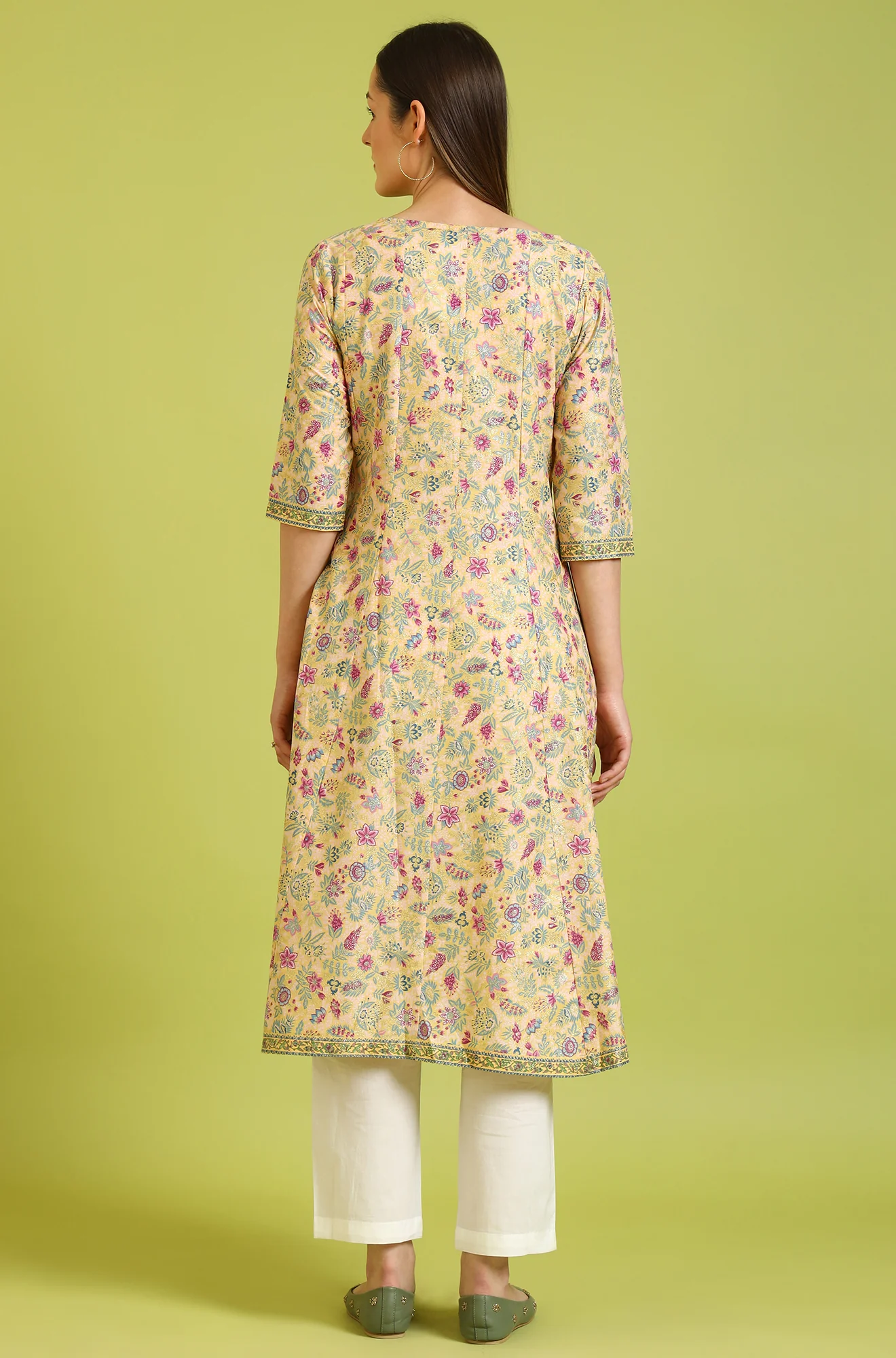 Yellow Floral Glitter Printed Pure Cotton Anarkali Kurta - Image 6