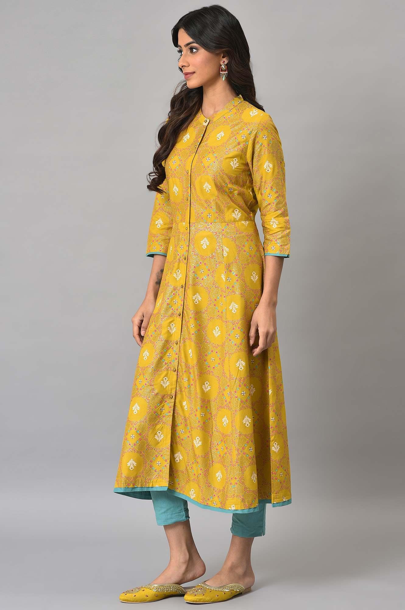 Yellow Glitter Printed kurta With Blue Slim Pants - Image 3