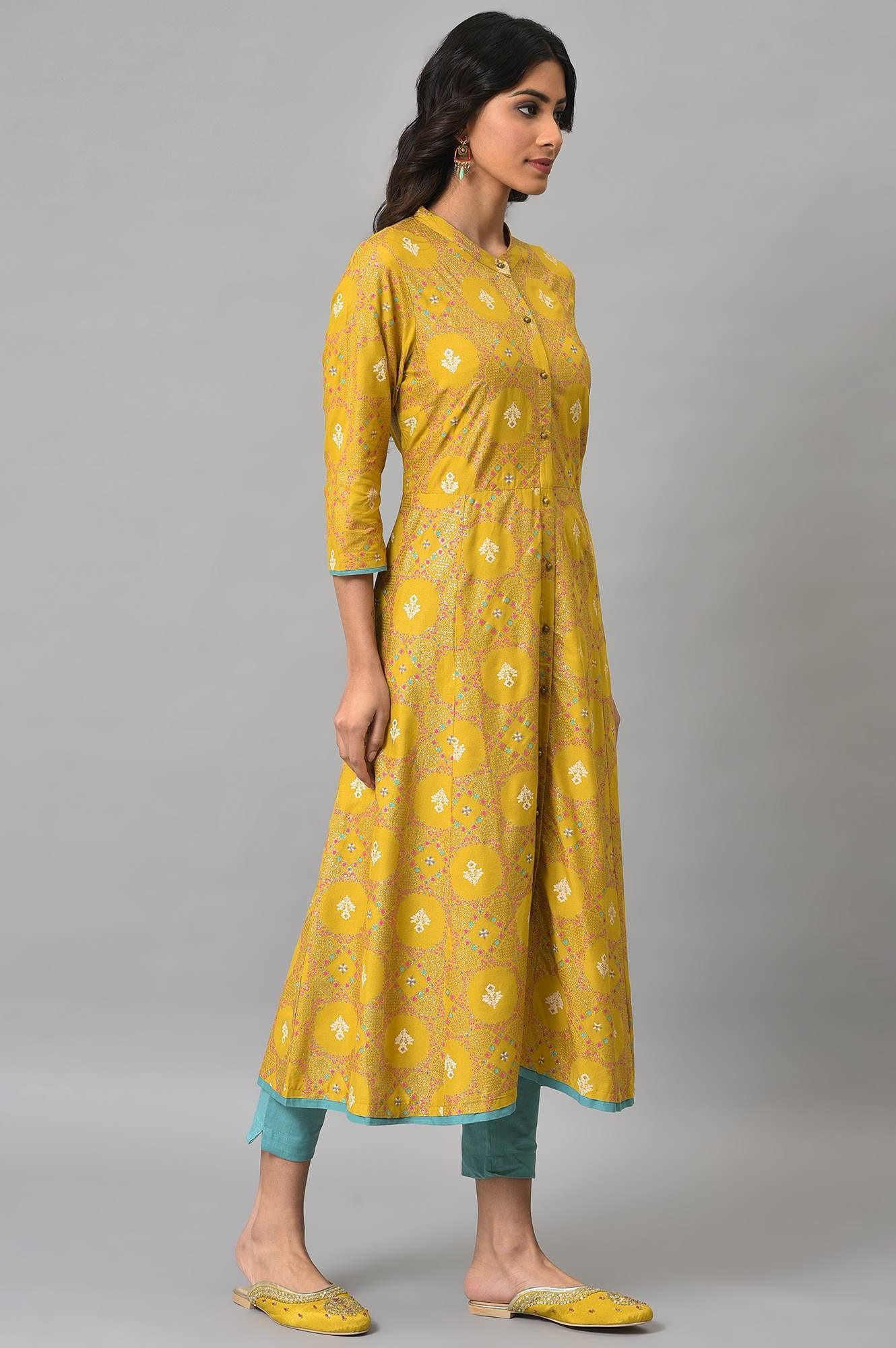 Yellow Glitter Printed kurta With Blue Slim Pants - Image 4