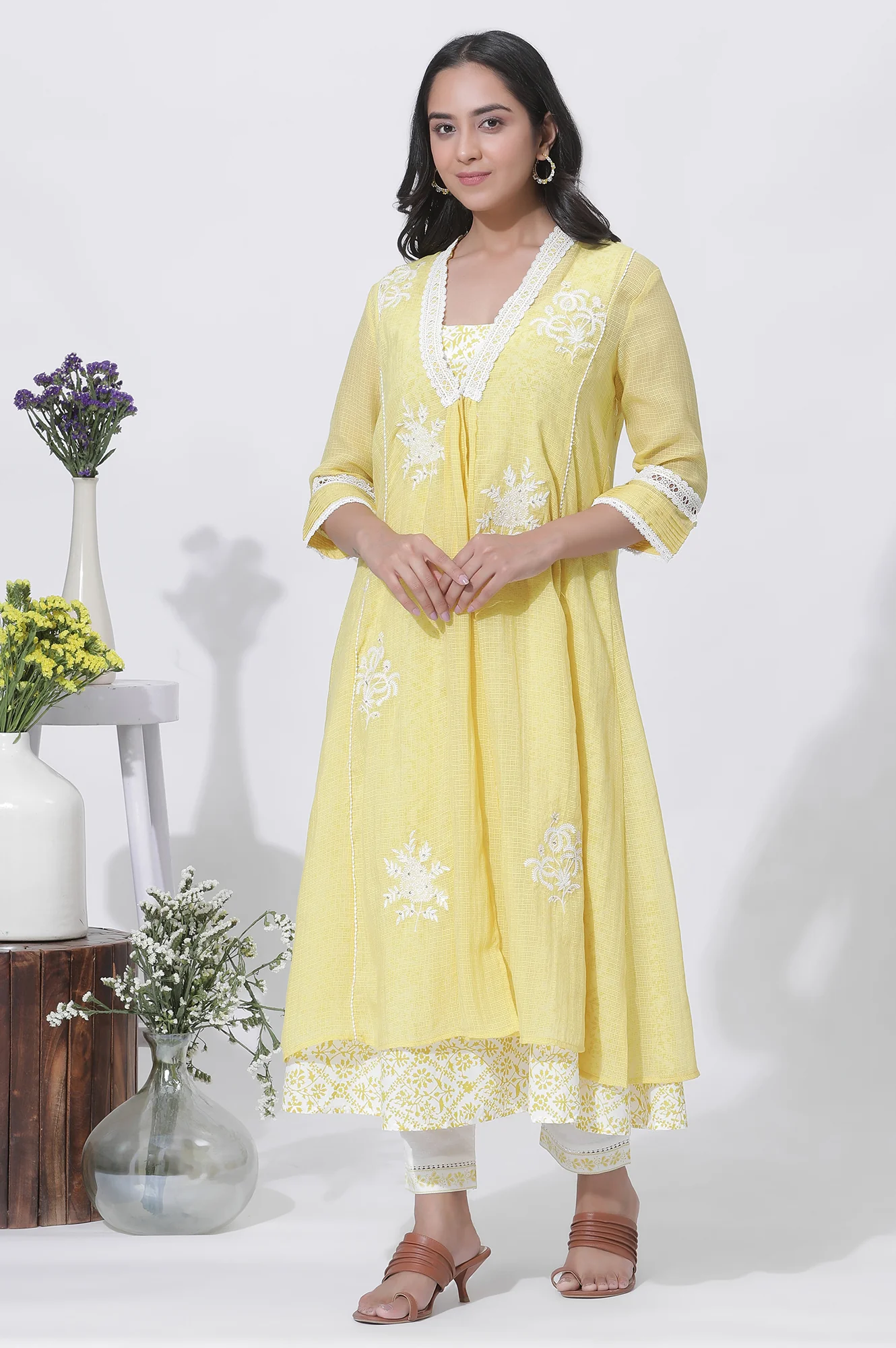 Yellow Kota Embroidered Gilet, Printed Kurta And Pants Set - Image 3