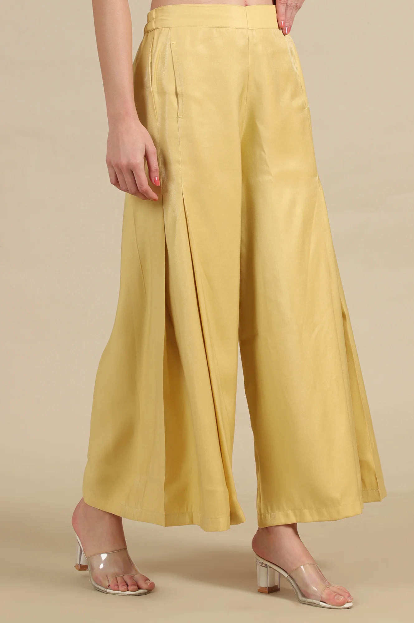 Yellow Solid Flared Rayon Palazzo With Pleats - Image 4