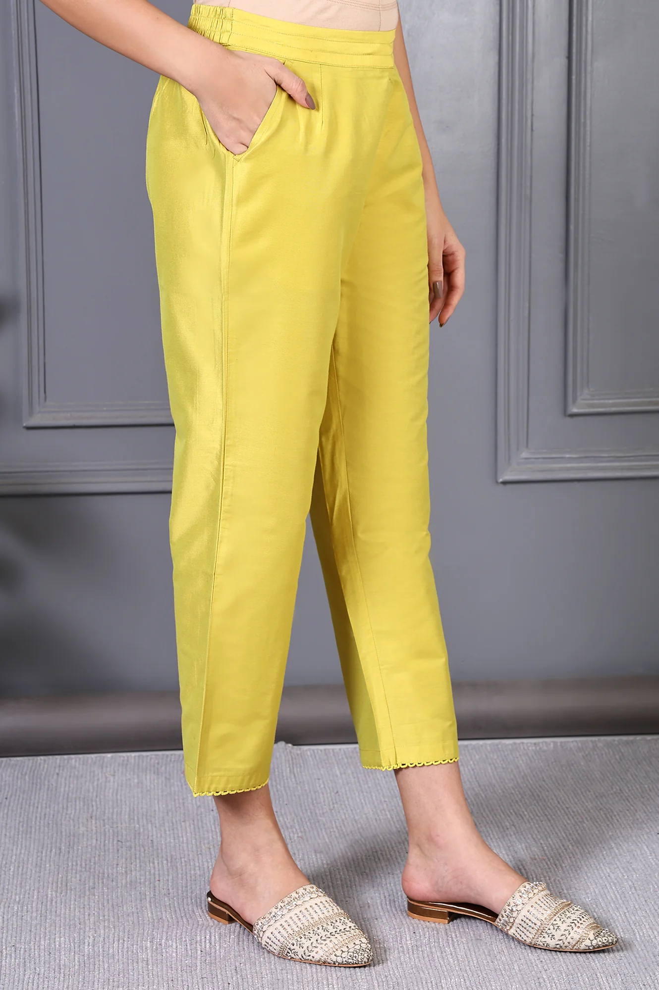 Yellow Solid Lace Mid-Rise Straight Pant - Image 3