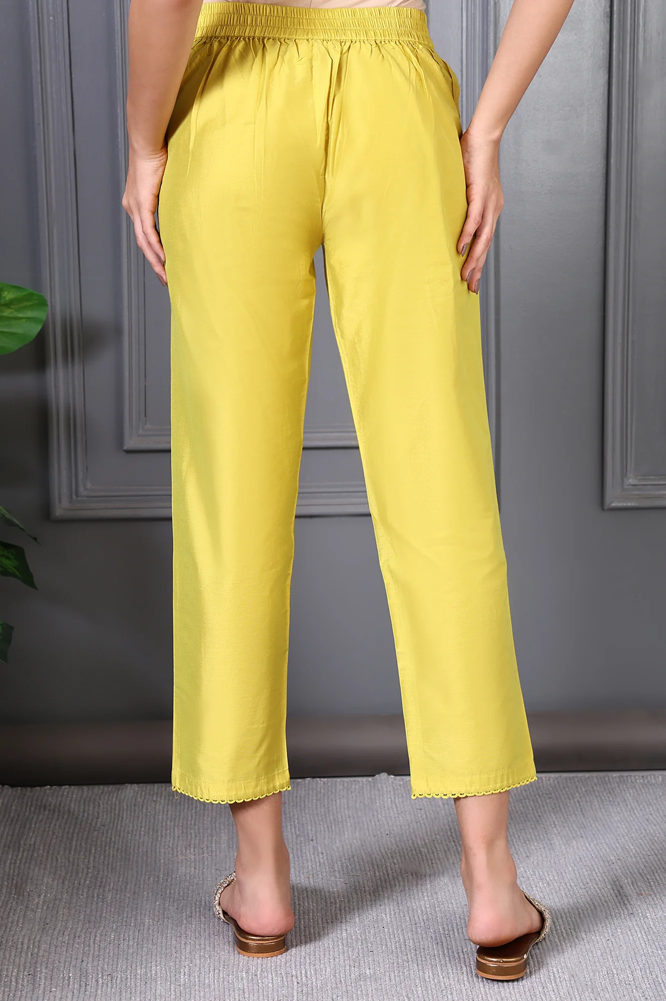 Yellow Solid Lace Mid-Rise Straight Pant - Image 4