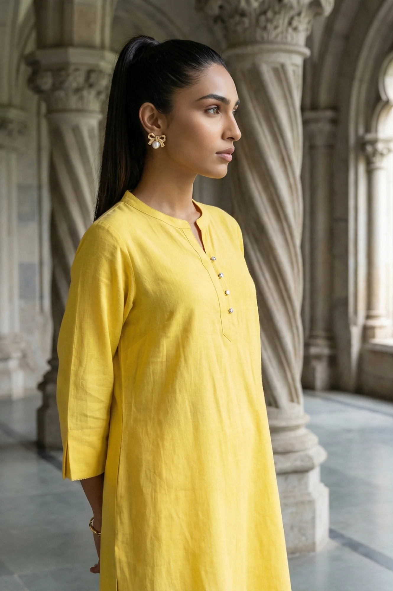 Yellow Solid Rayon Flax Straight Kurta - Image 2